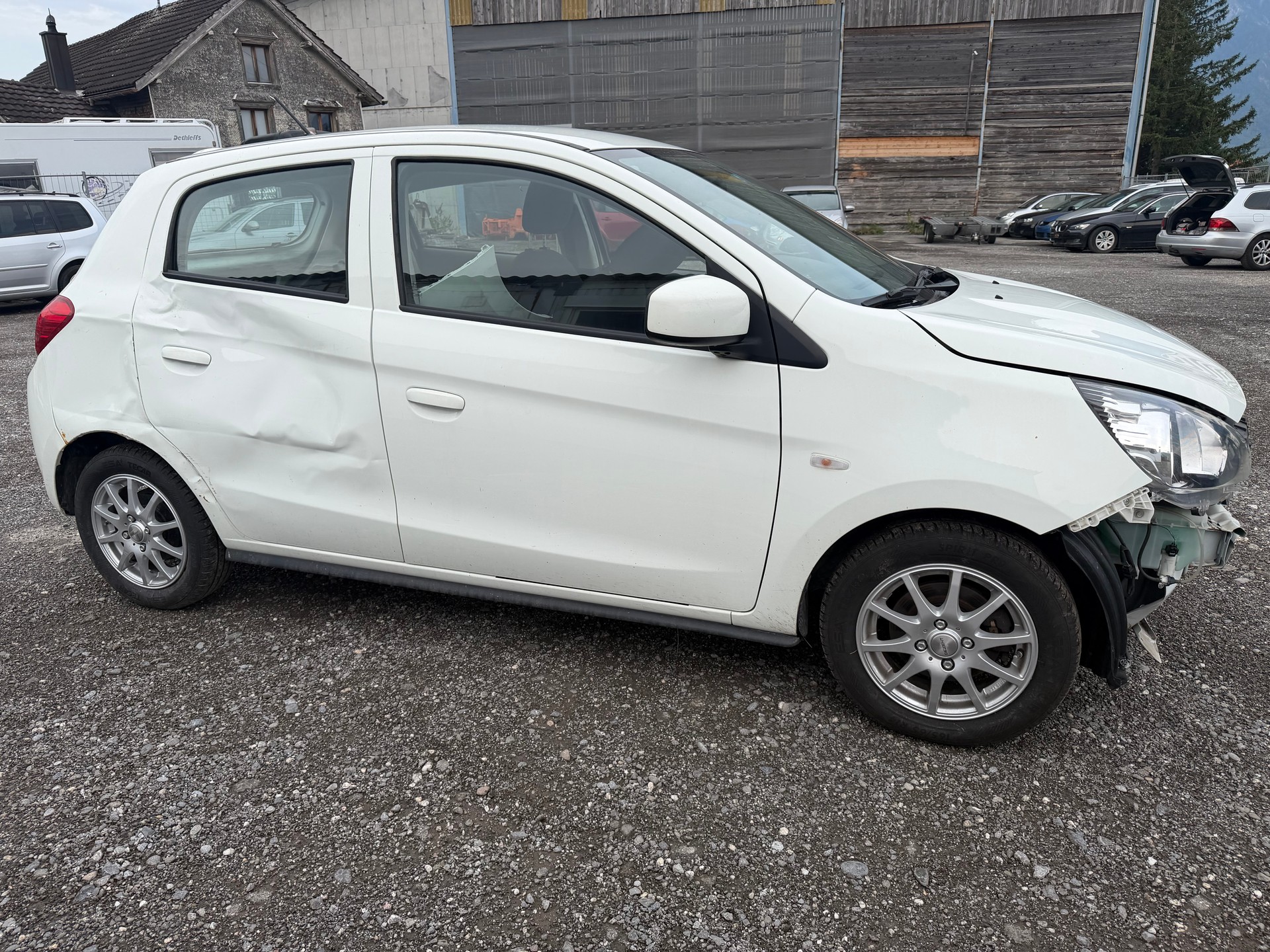 MITSUBISHI Space Star 1.0 Entry-image-4