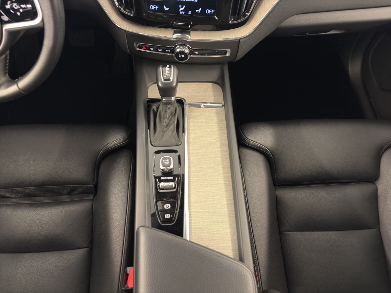 VOLVO XC60 T6 AWD Inscription-image-15