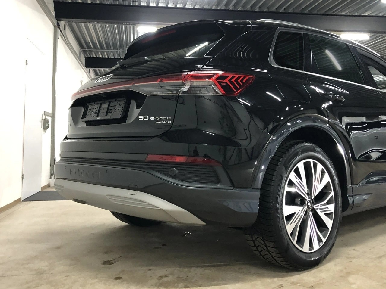 AUDI Q4 e-tron 50 quattro 300PS-image-5