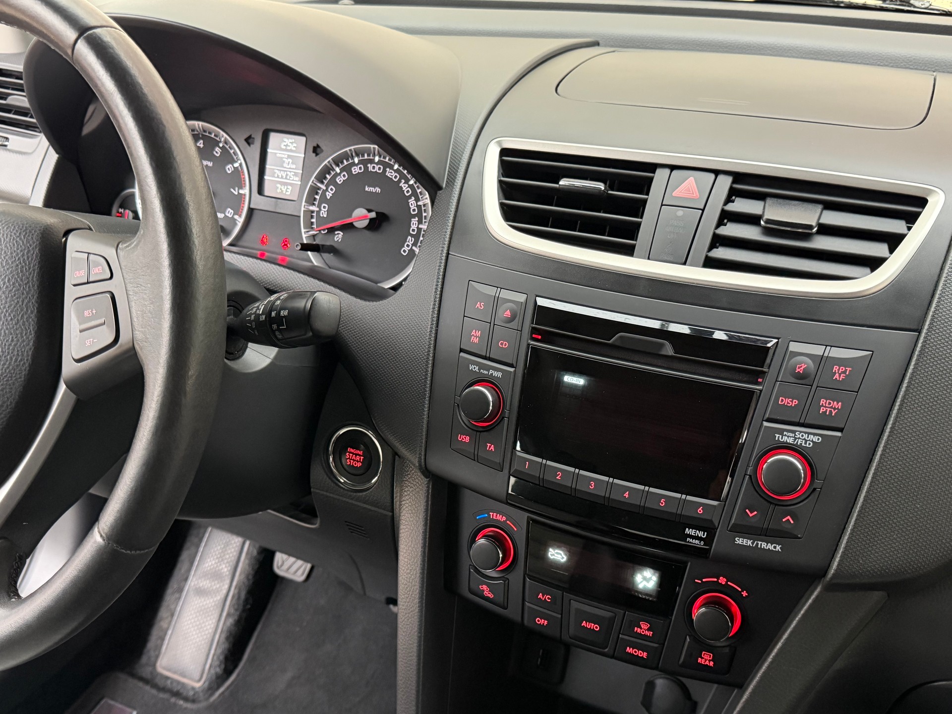 SUZUKI Swift 1.2i 16V GL Top Indigo-image-7