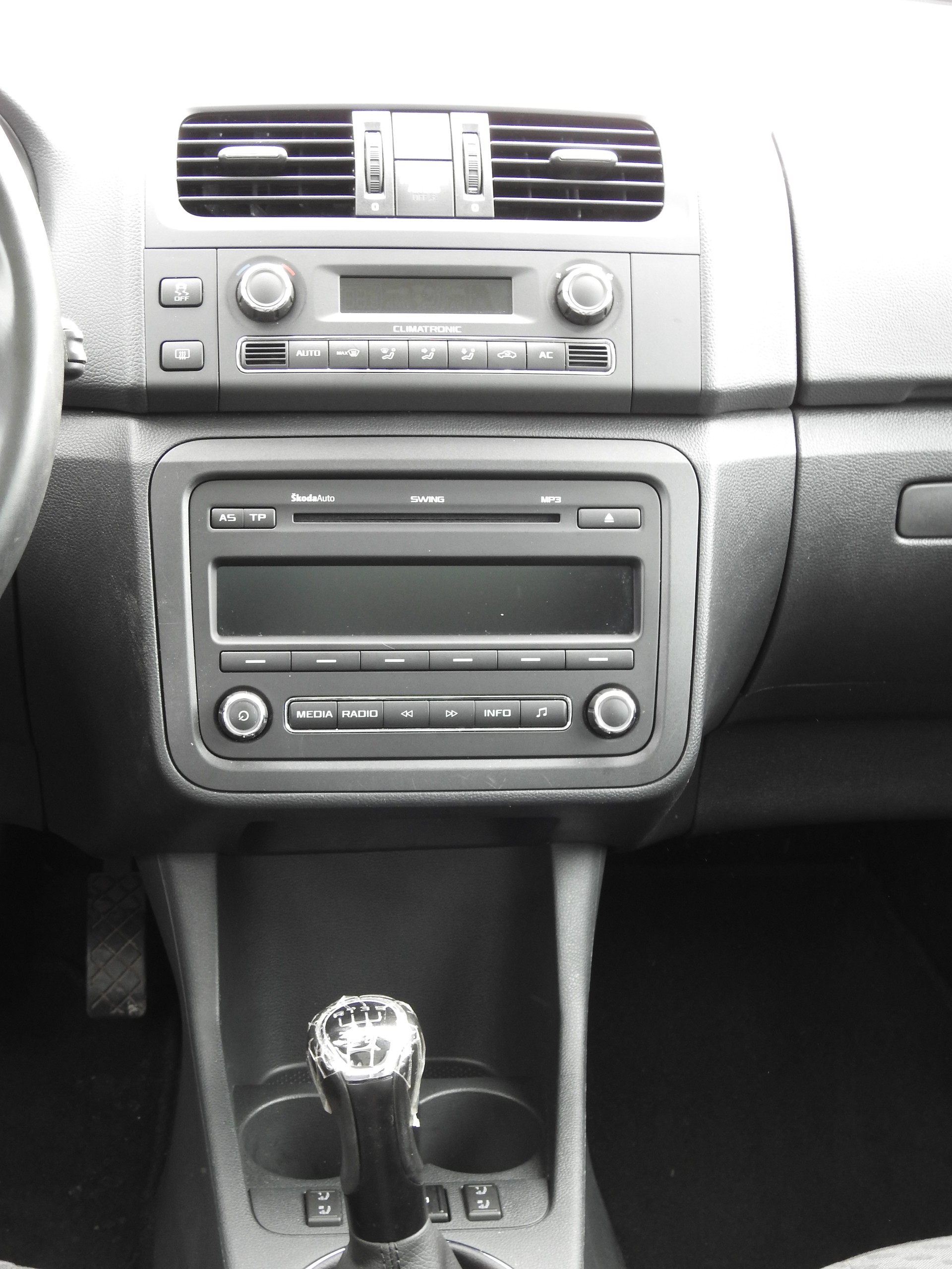 SKODA Roomster 1.2 TSI Ambition-image-16