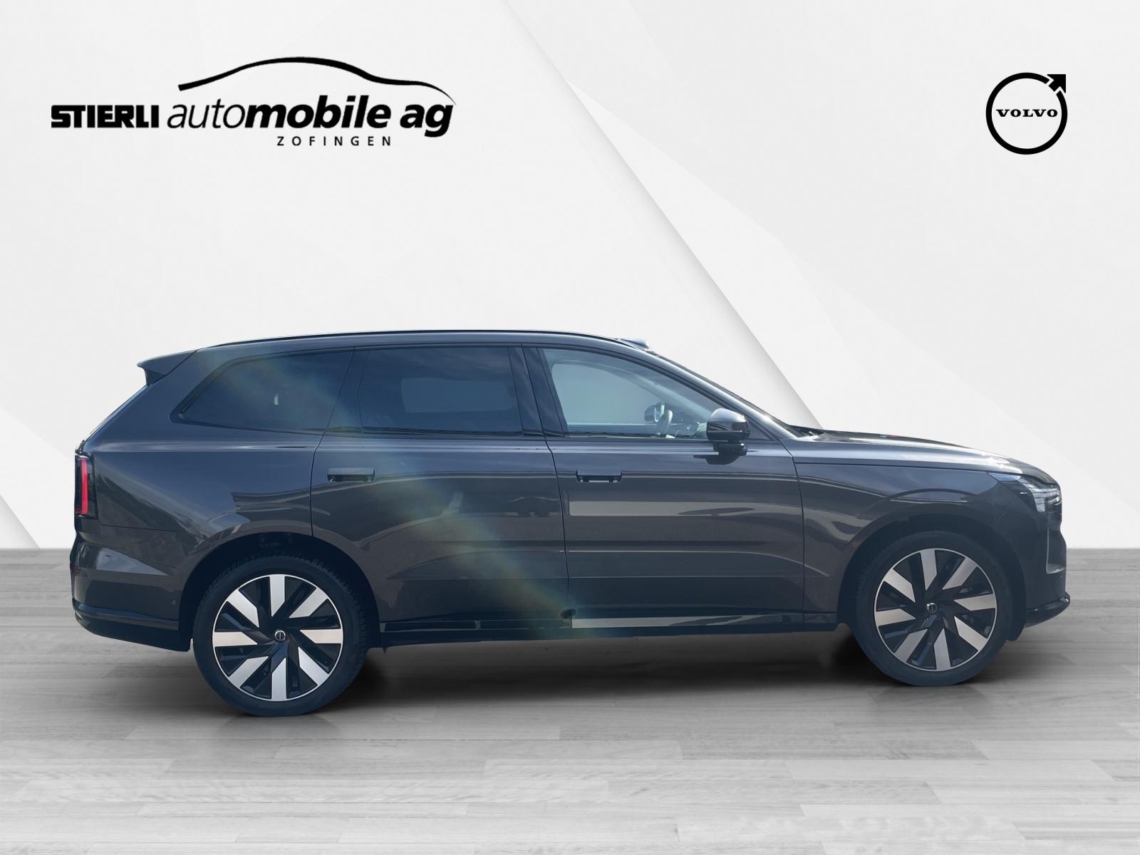 VOLVO EX90 Twin Plus AWD-showroom-element-3