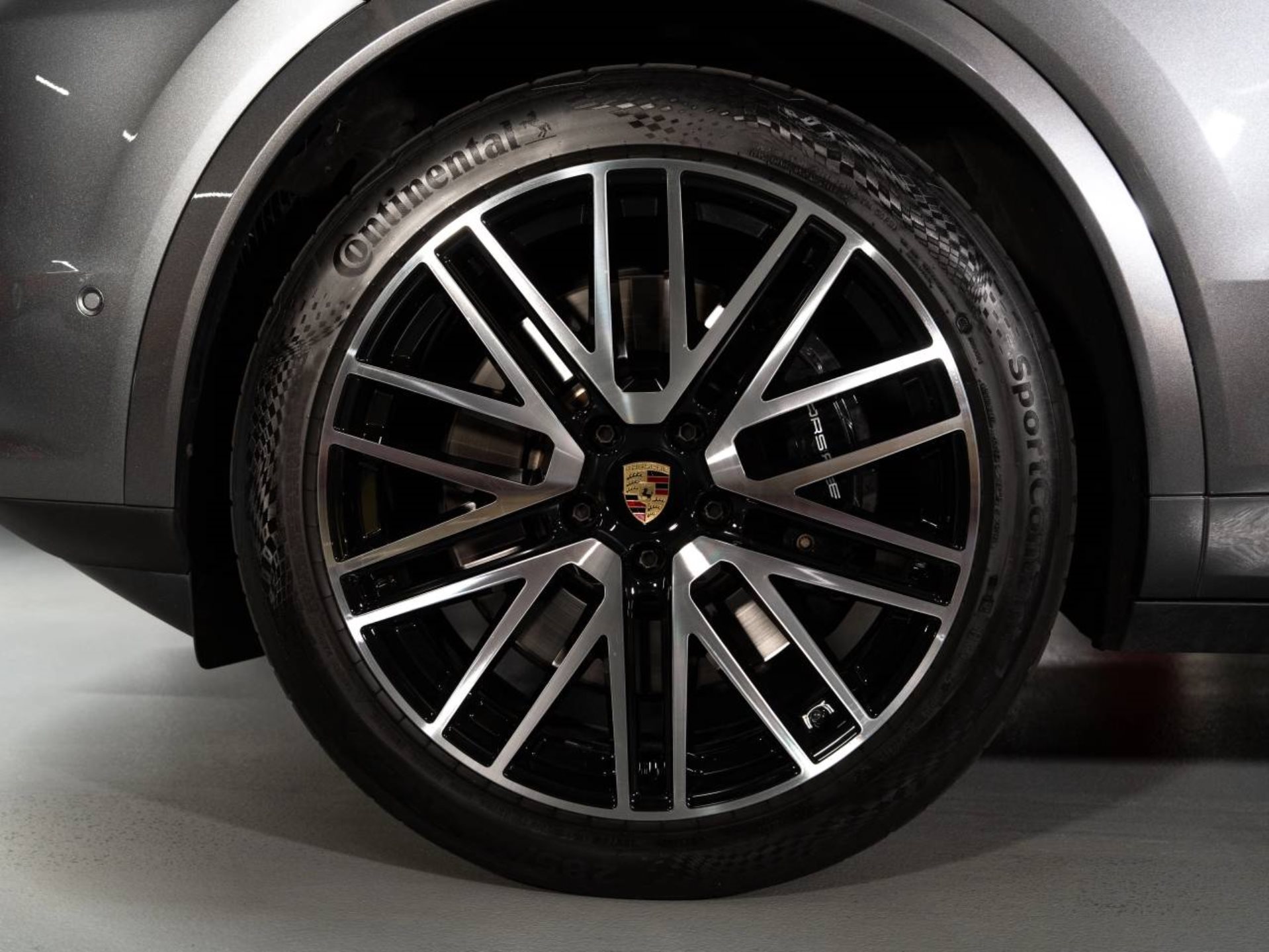 PORSCHE Cayenne S-image-17