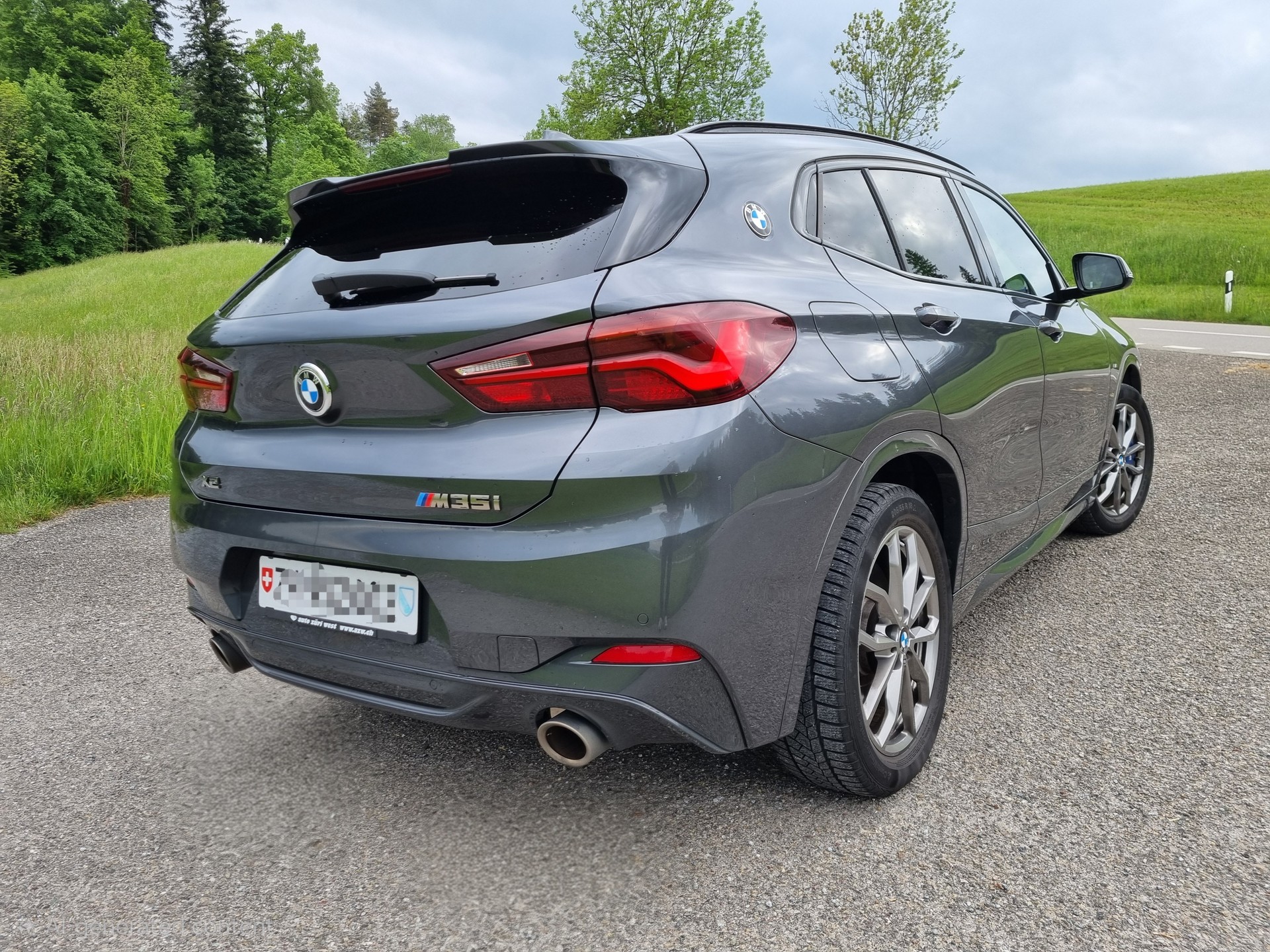 BMW M35i-image-2