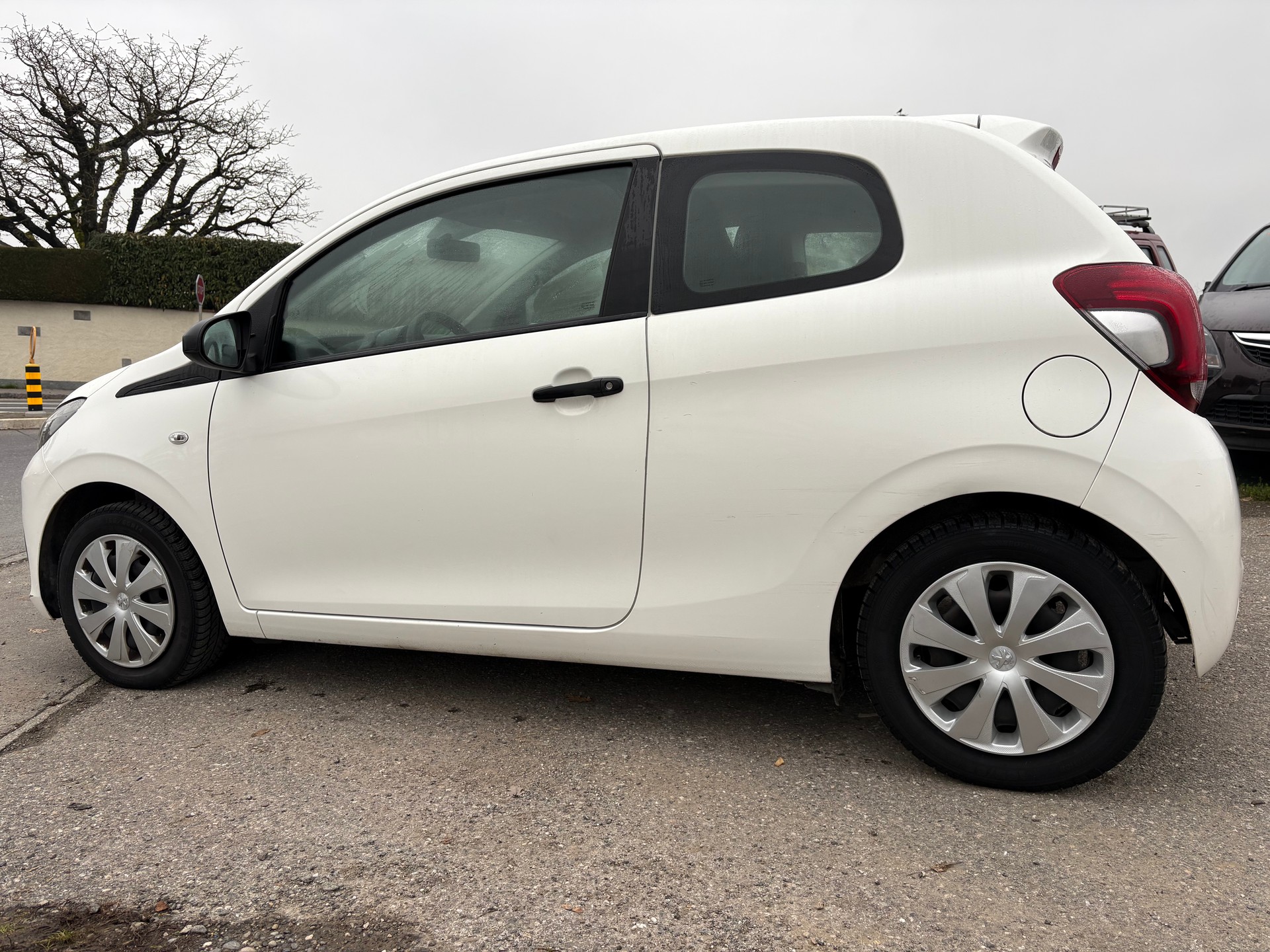 PEUGEOT 108 1.0 VTi Active Top-image-3
