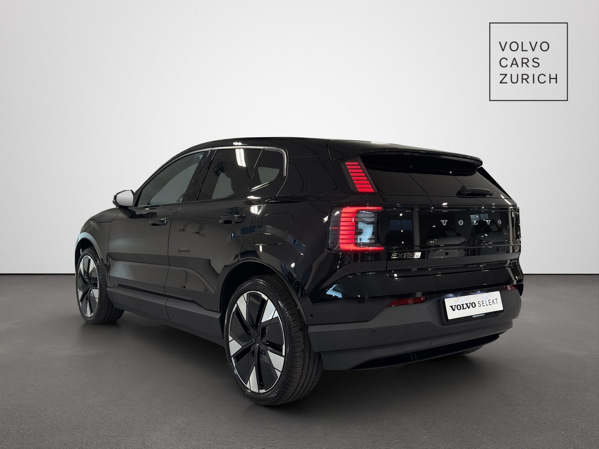 VOLVO EX30 E60 Twin Ultra Performance AWD-showroom-element-1