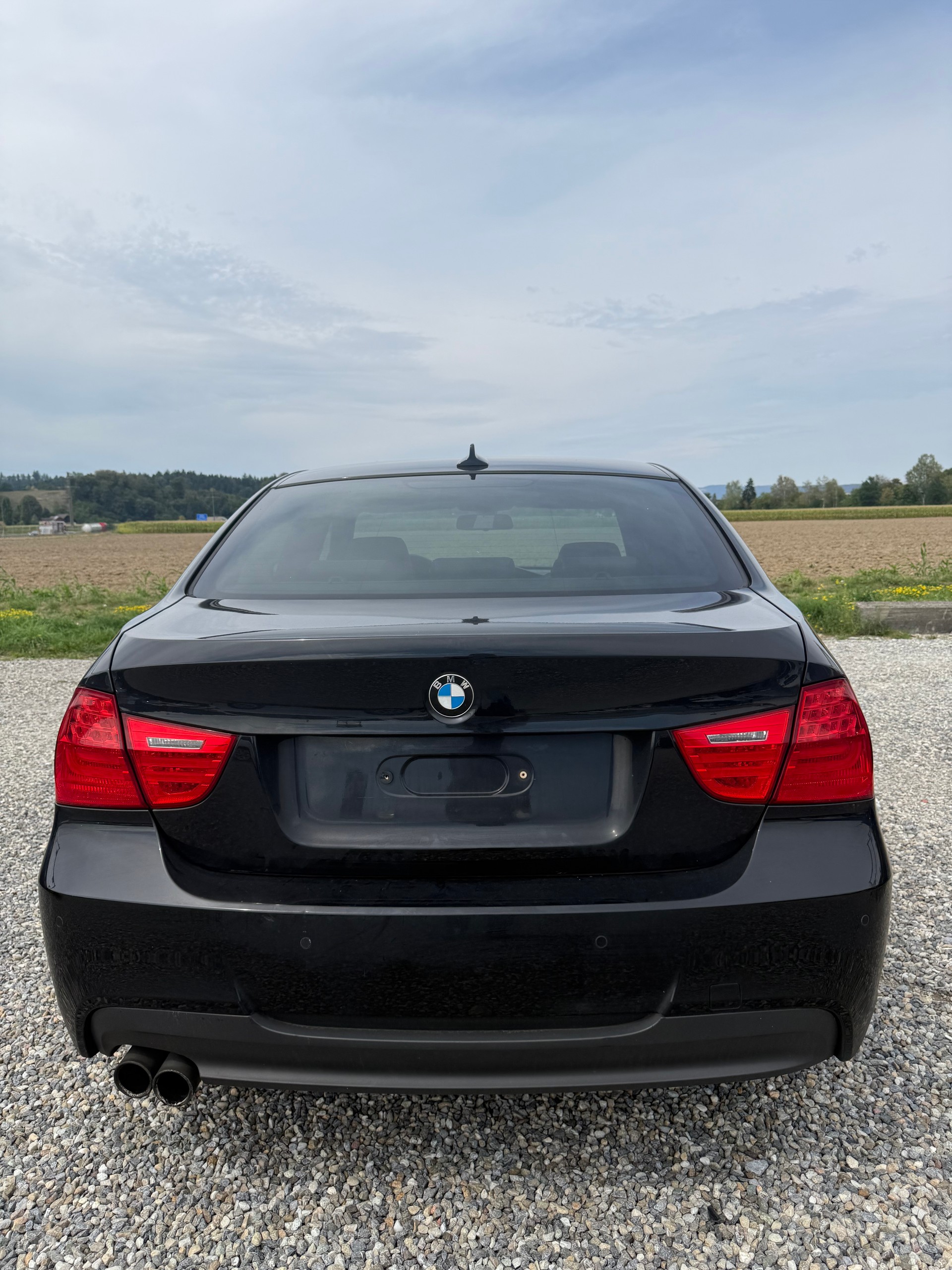 BMW 330d xDrive Steptronic-image-4