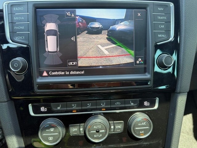 VW Golf 2.0 TSI R 4Motion DSG-image-12