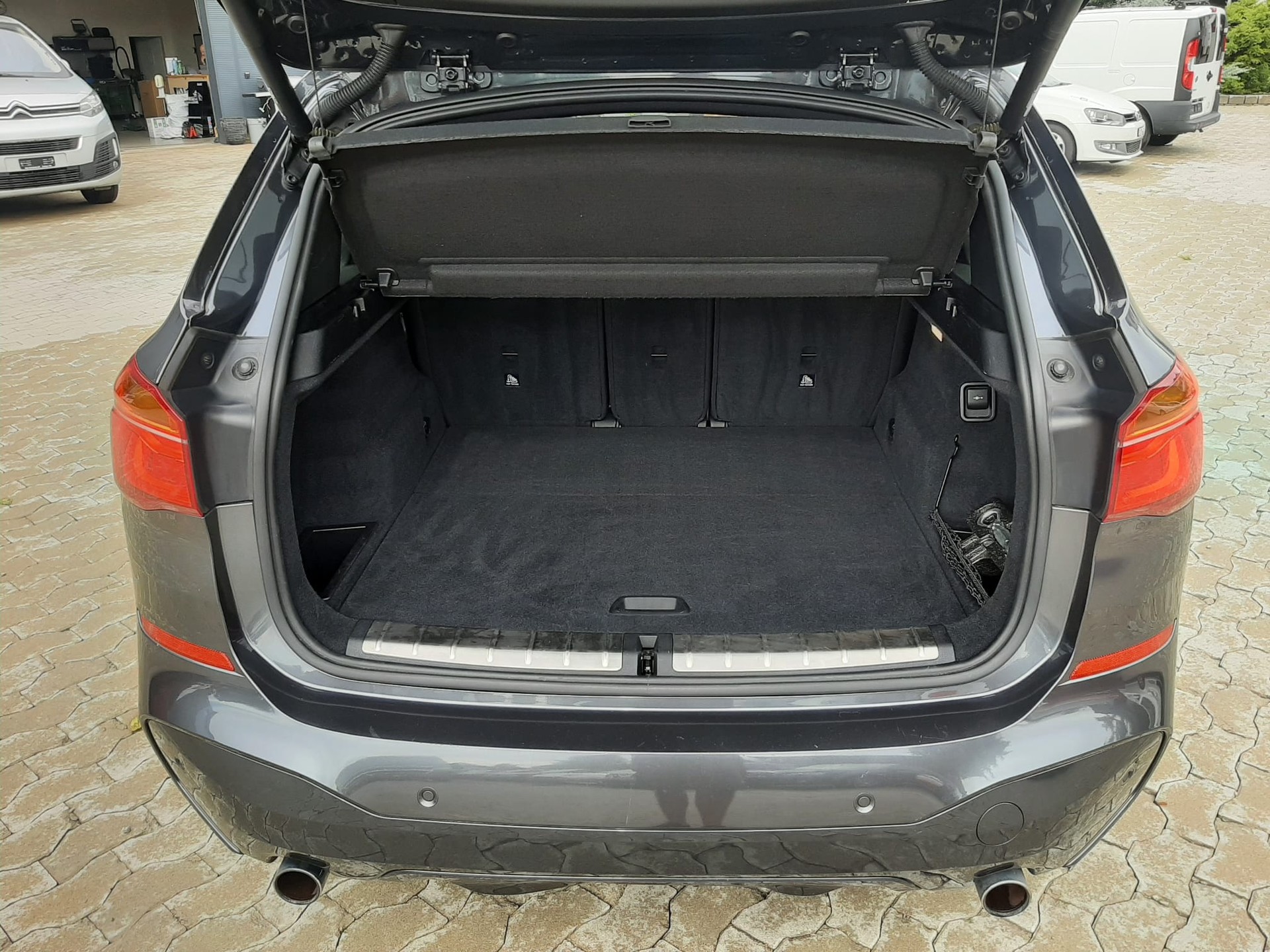 BMW X1 xDrive 25d M Sport Steptronic-image-6