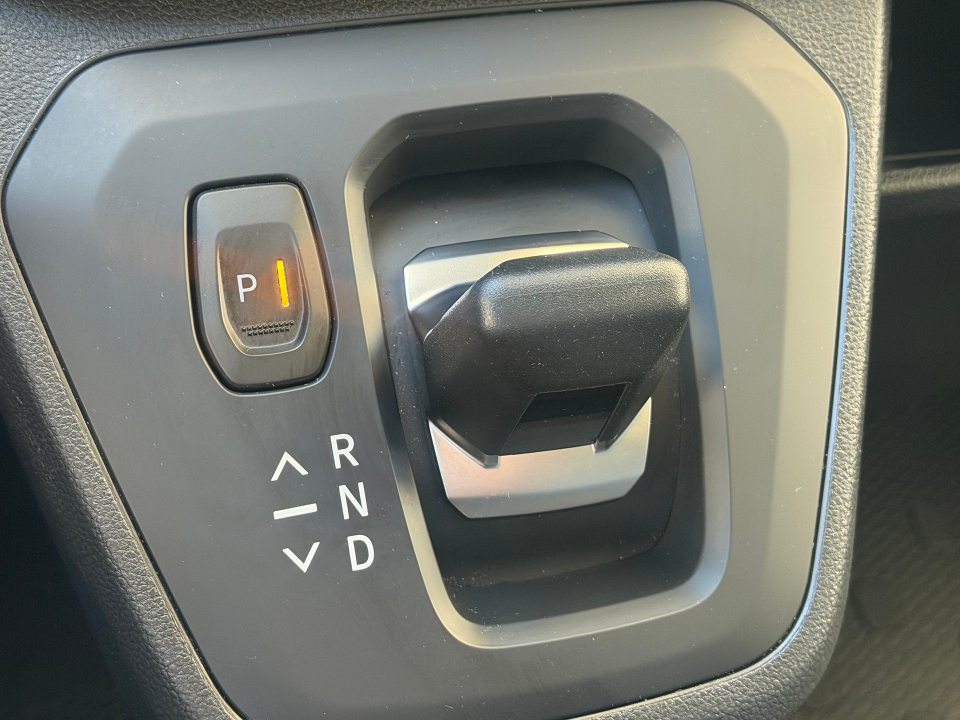 RENAULT TRAFIC-image-11