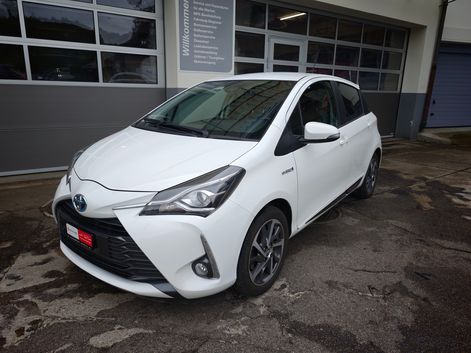 TOYOTA Yaris 1.5 VVT-i Hybrid Comfort e-CVT-image-21