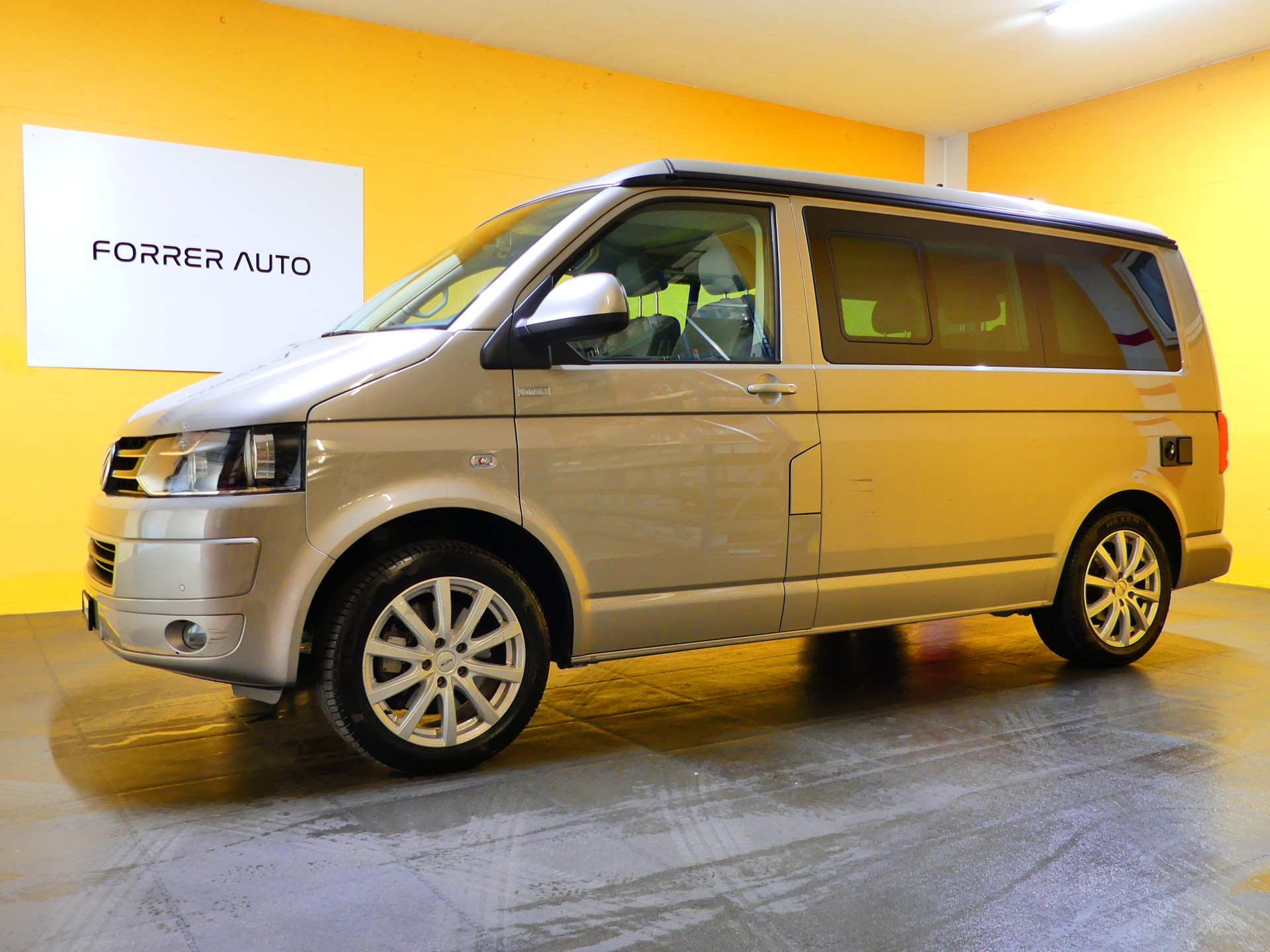 VW T5 California 2.0 TDI Comfortline Travel 4Motion-image-0