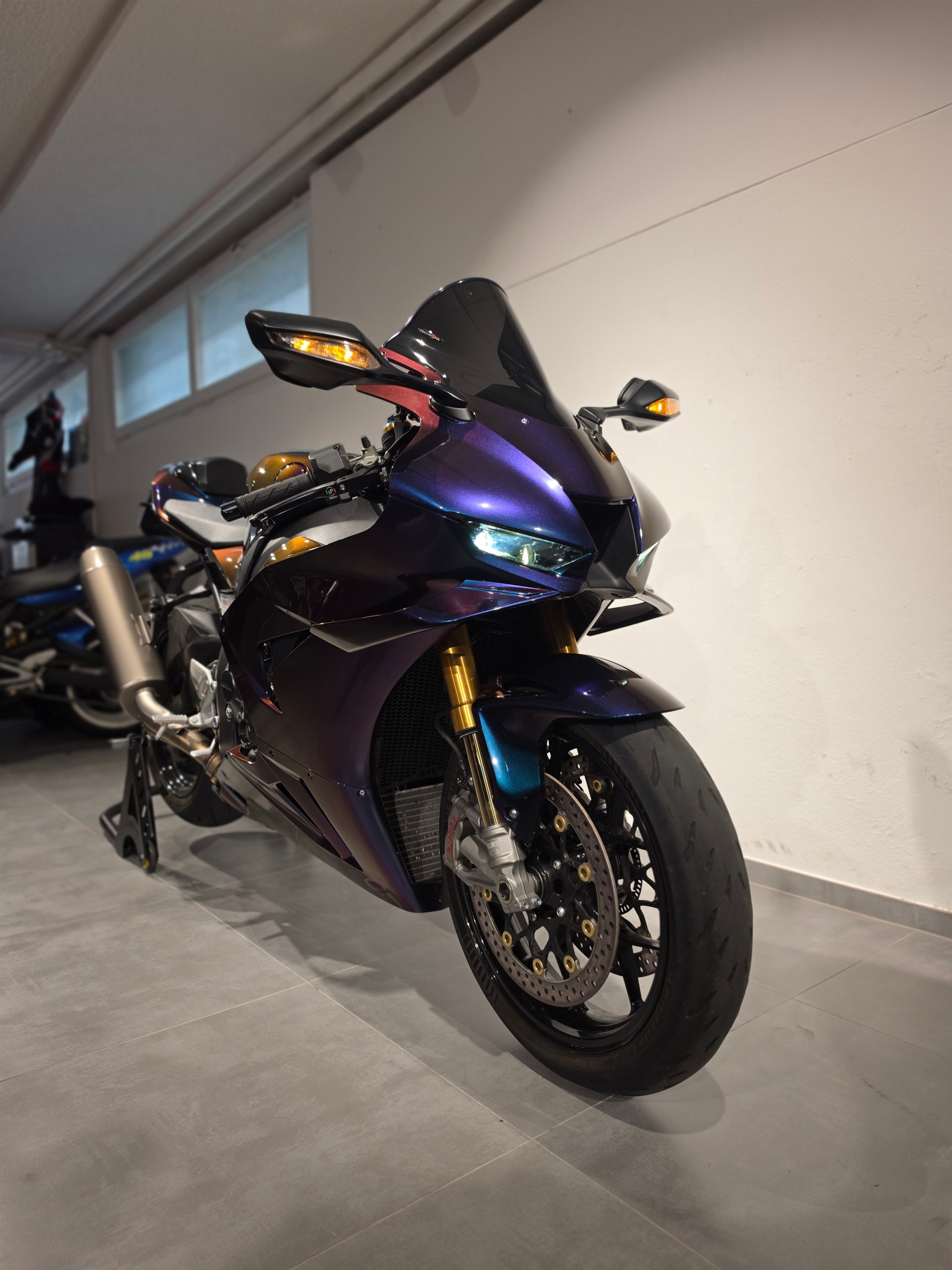 HONDA CBR 1000 RR-R Fireblade SP-showroom-element-1