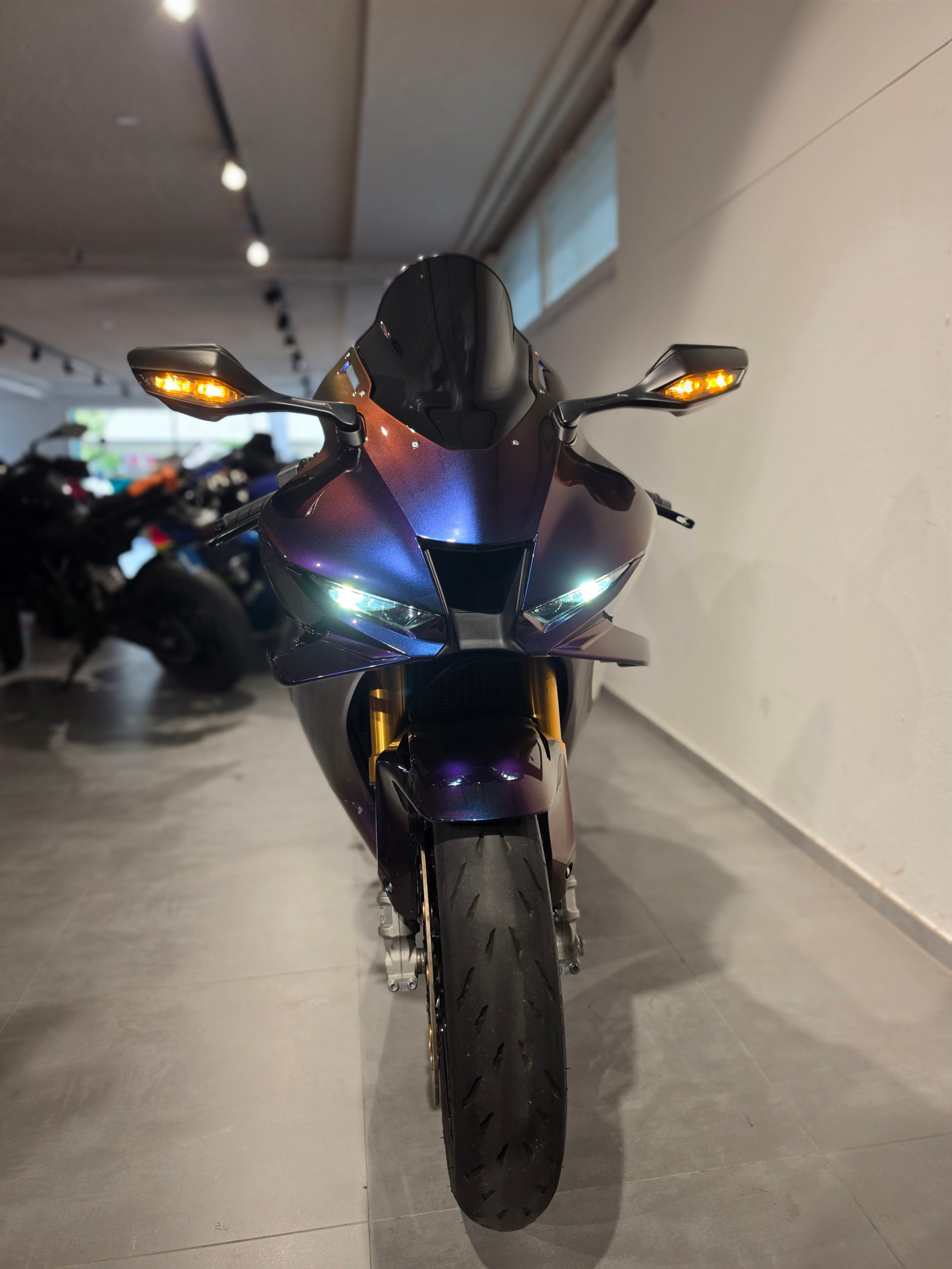 HONDA CBR 1000 RR-R Fireblade SP-showroom-element-2