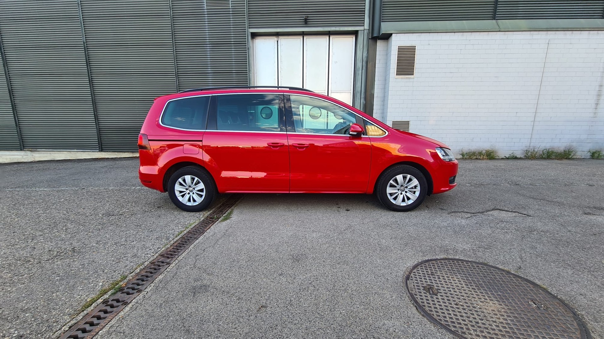 VW Sharan 2.0 TDI BMT Comfortline DSG * Navi * Klima-auto * Tempomat * PDC V&H * AHK 2200Kg * Ab MFK 26.03.2026-image-11