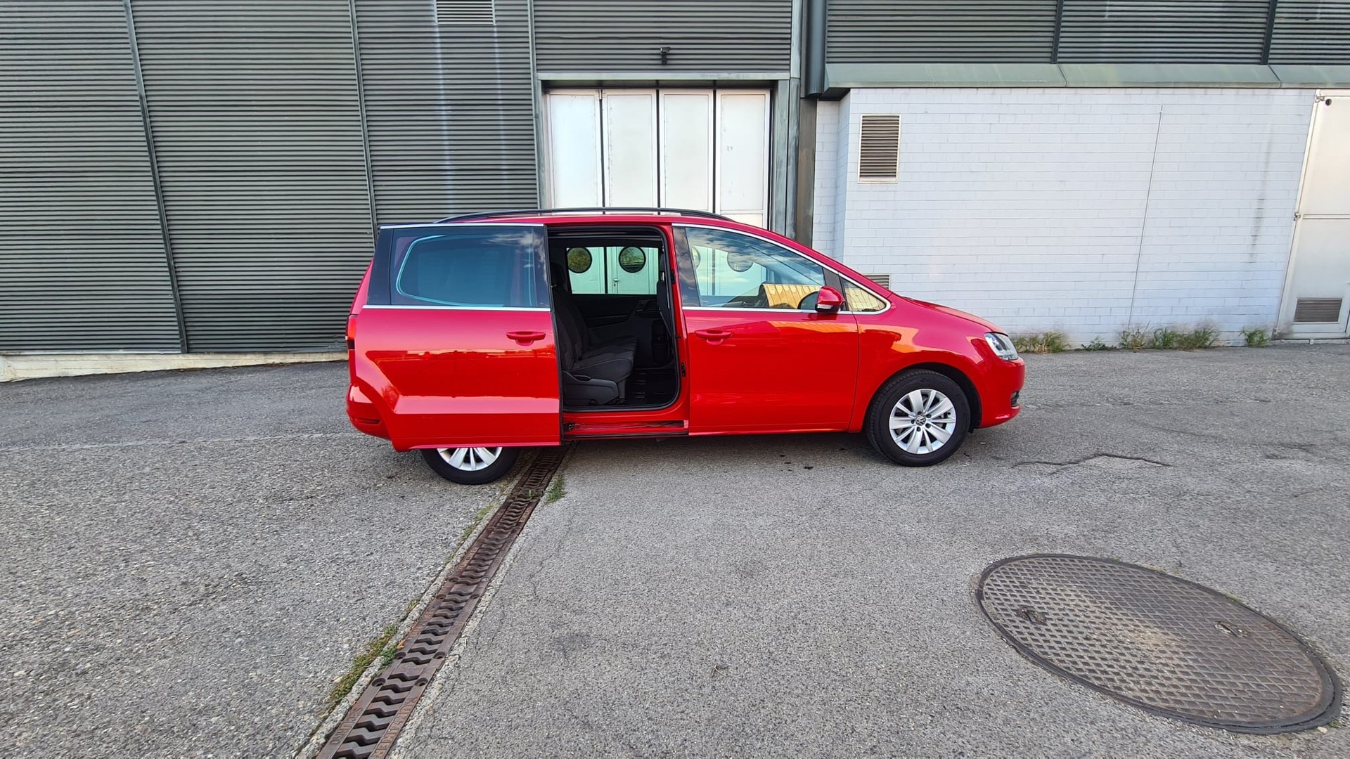 VW Sharan 2.0 TDI BMT Comfortline DSG * Navi * Klima-auto * Tempomat * PDC V&H * AHK 2200Kg * Ab MFK 26.03.2026-image-10