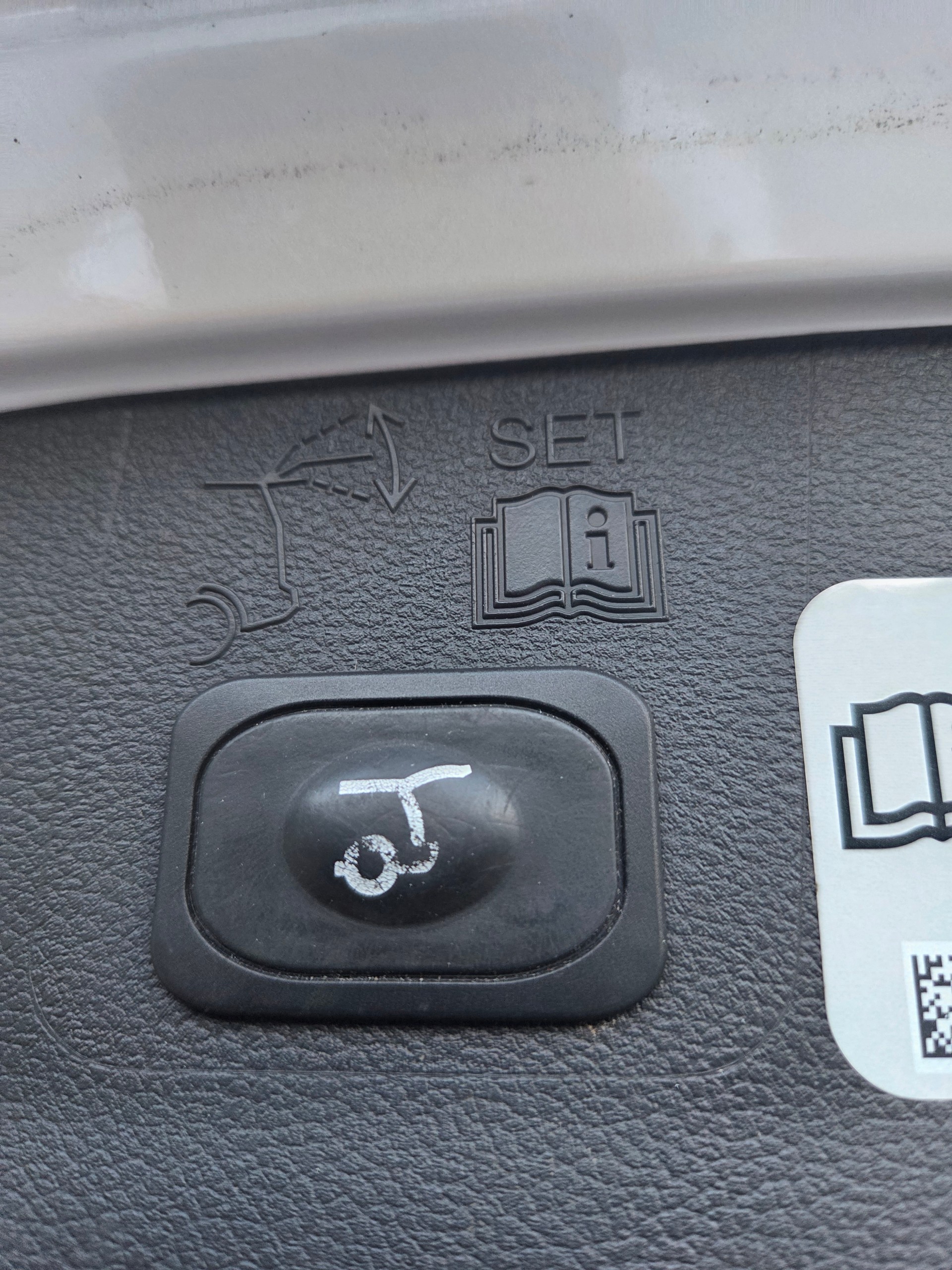 FORD Kuga 2.0 TDCi Vignale 4WD PowerShift-image-15