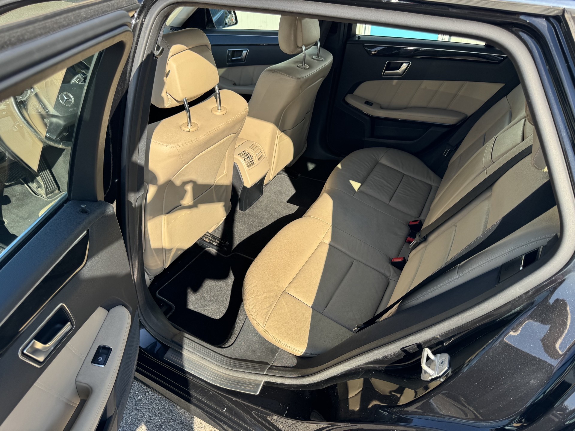 MERCEDES-BENZ E 250 CDI BlueEff. Ed.125 4Matic 7G-Tronic-image-9