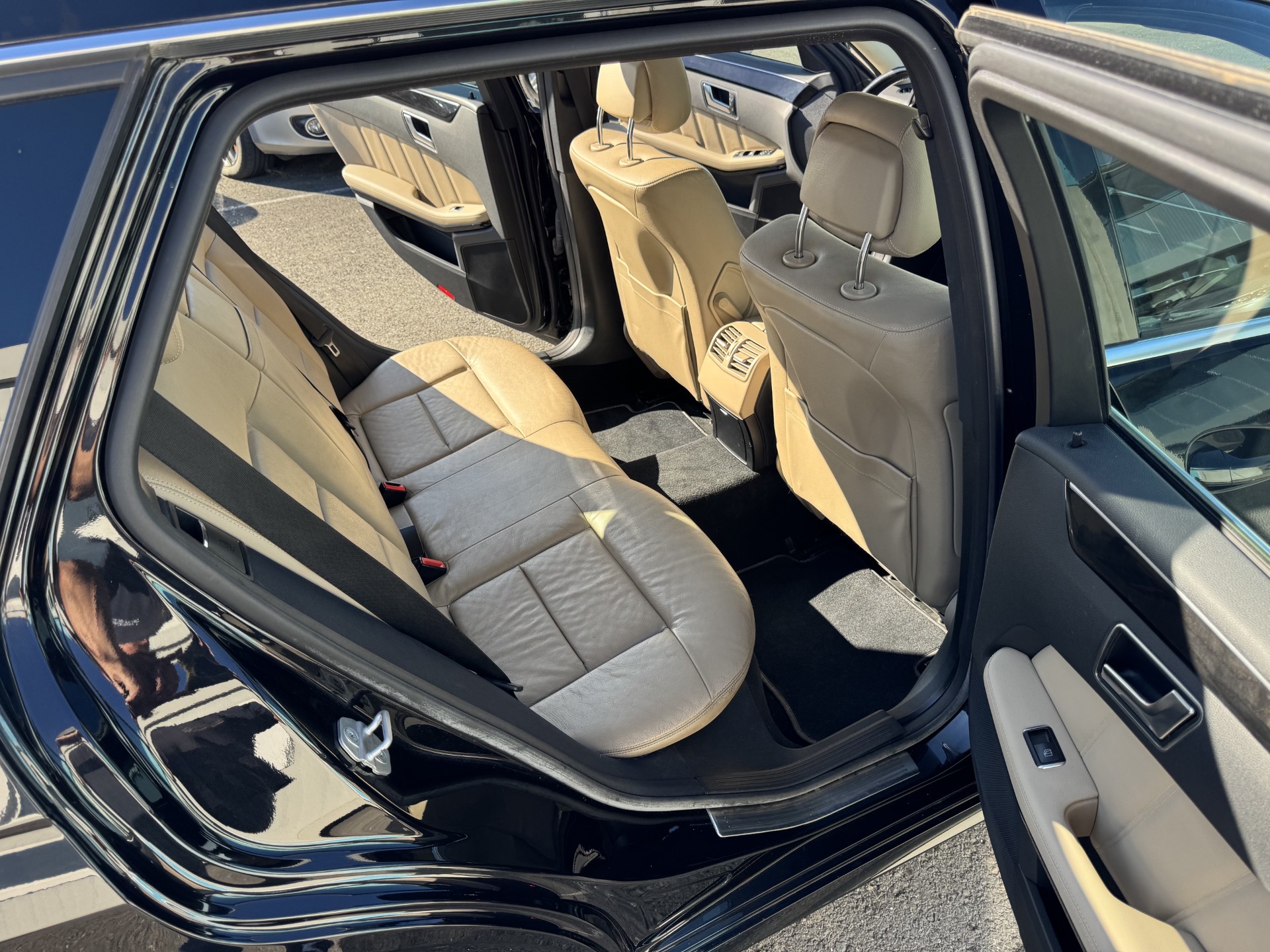MERCEDES-BENZ E 250 CDI BlueEff. Ed.125 4Matic 7G-Tronic-image-11