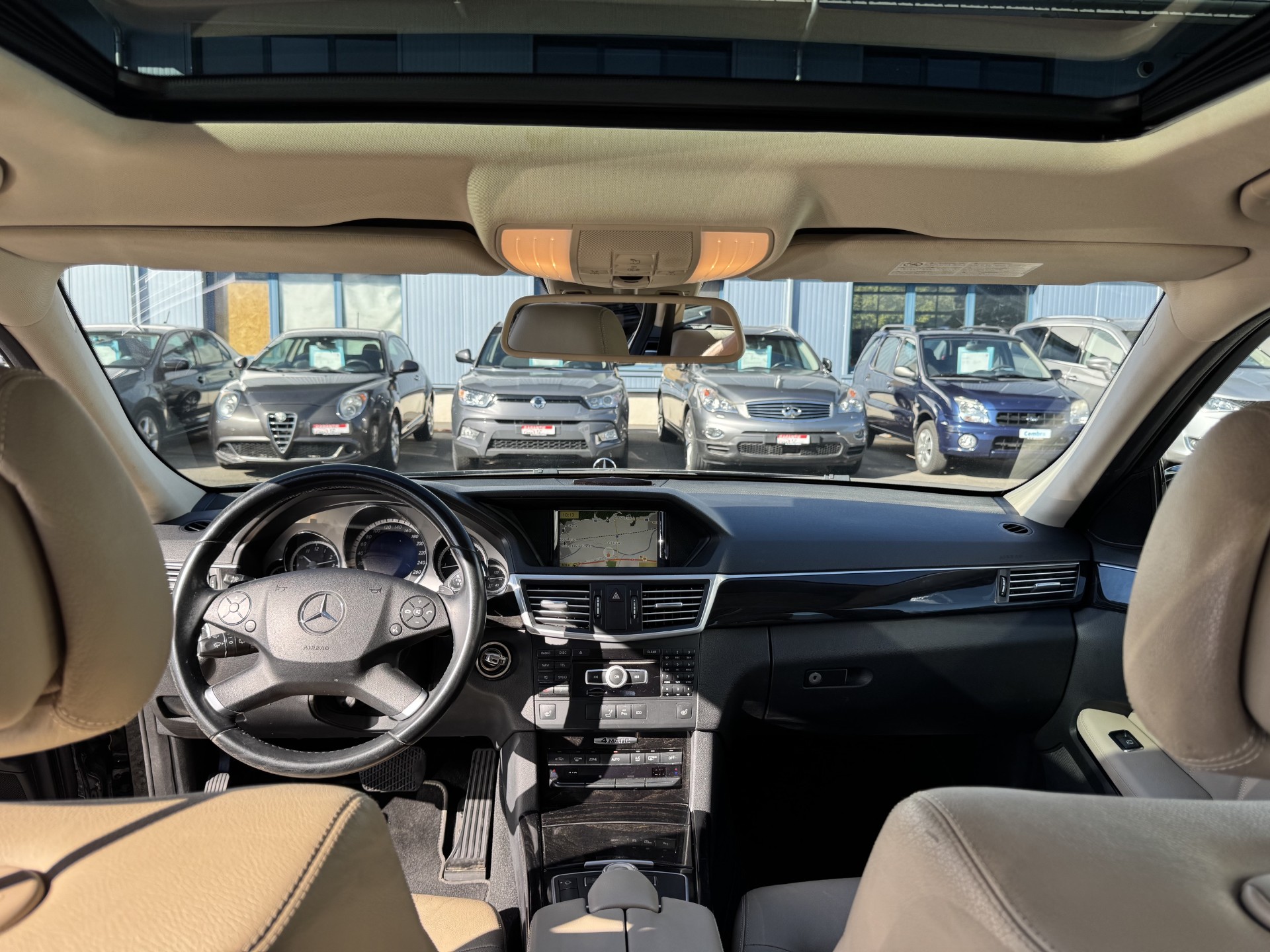 MERCEDES-BENZ E 250 CDI BlueEff. Ed.125 4Matic 7G-Tronic-image-10