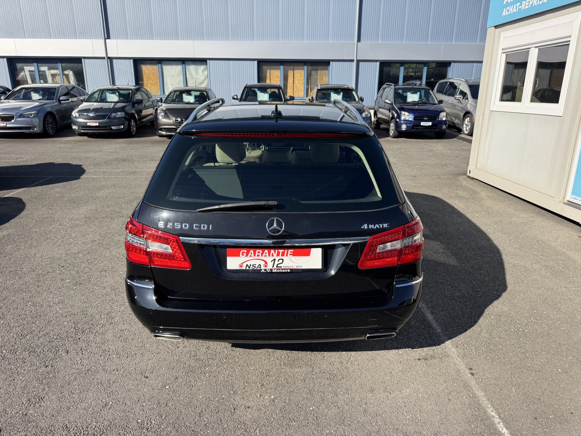 MERCEDES-BENZ E 250 CDI BlueEff. Ed.125 4Matic 7G-Tronic-image-5