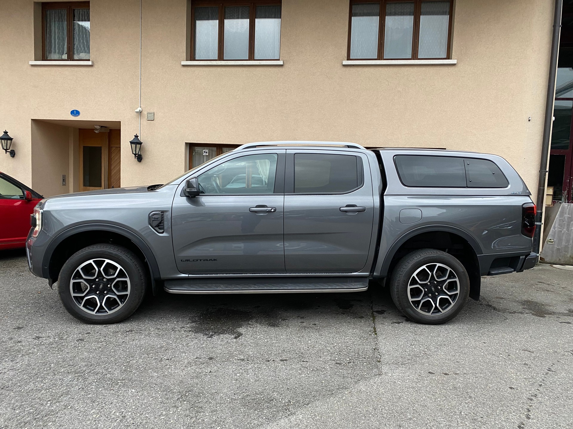FORD Ranger Wildtrak 3.0 Eco Blue e-4WD Automat-image-13