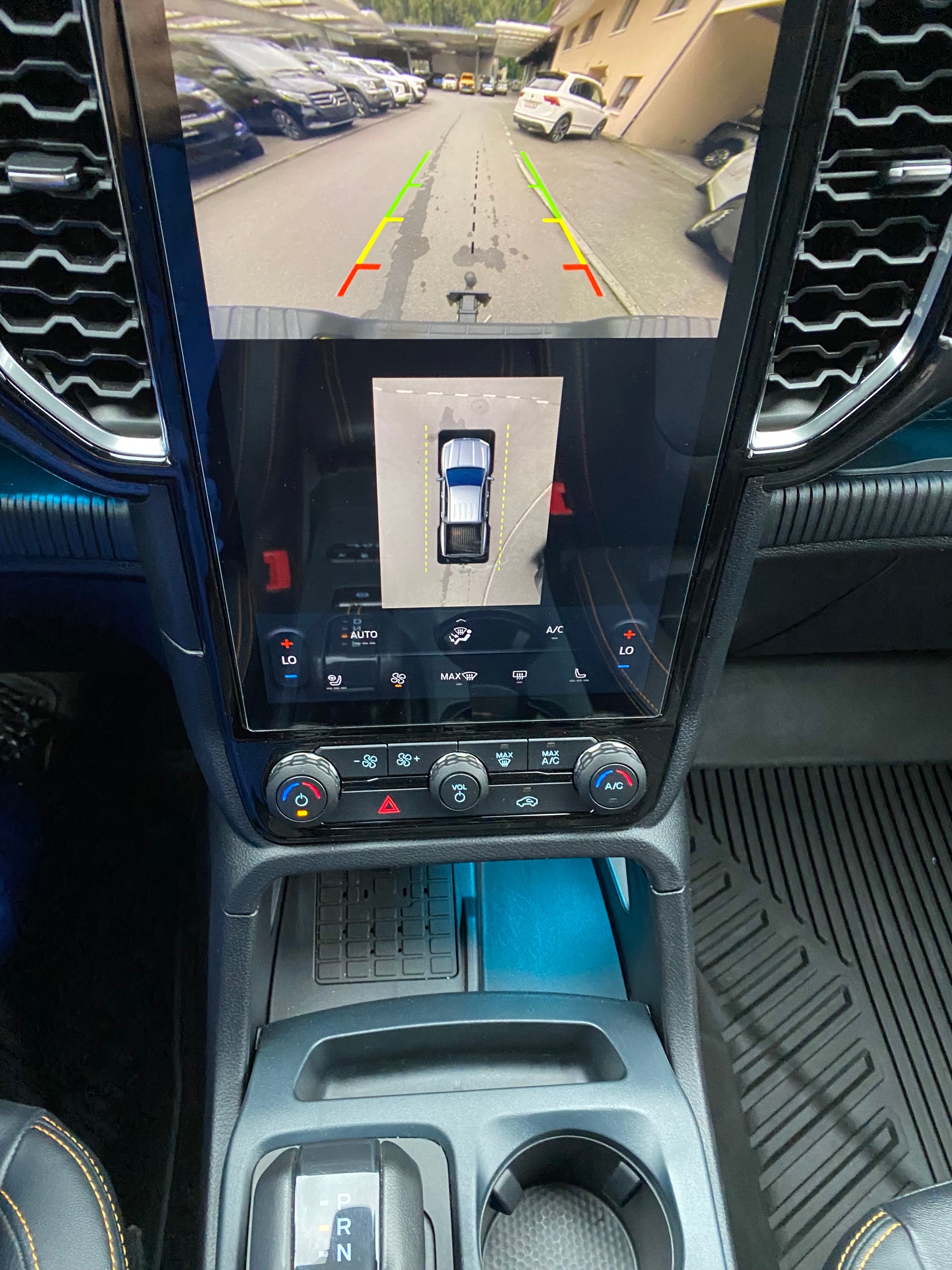 FORD Ranger Wildtrak 3.0 Eco Blue e-4WD Automat-image-5