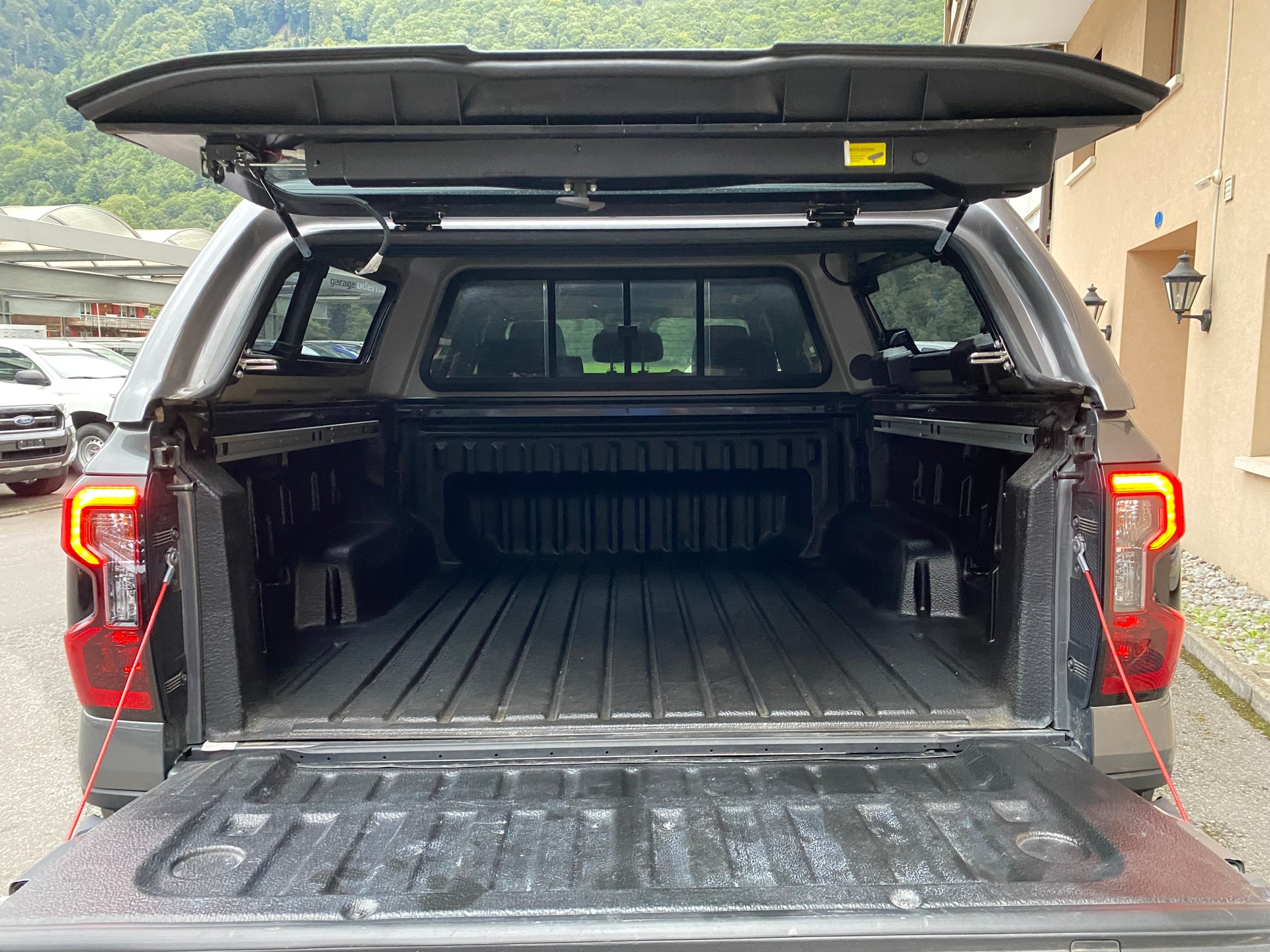 FORD Ranger Wildtrak 3.0 Eco Blue e-4WD Automat-image-9