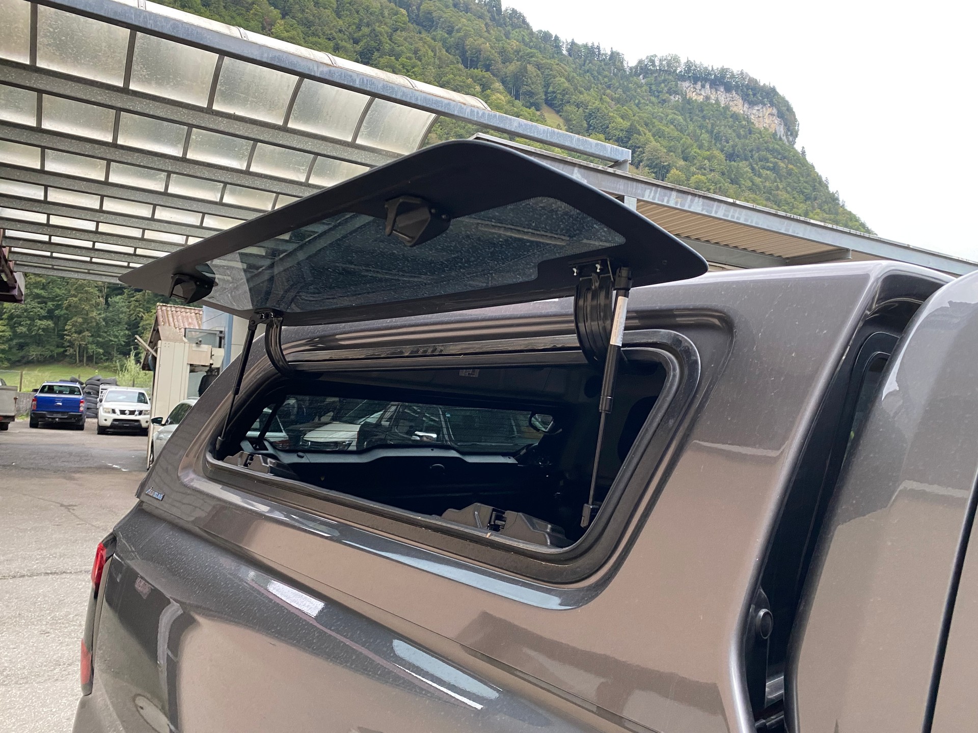 FORD Ranger Wildtrak 3.0 Eco Blue e-4WD Automat-image-10