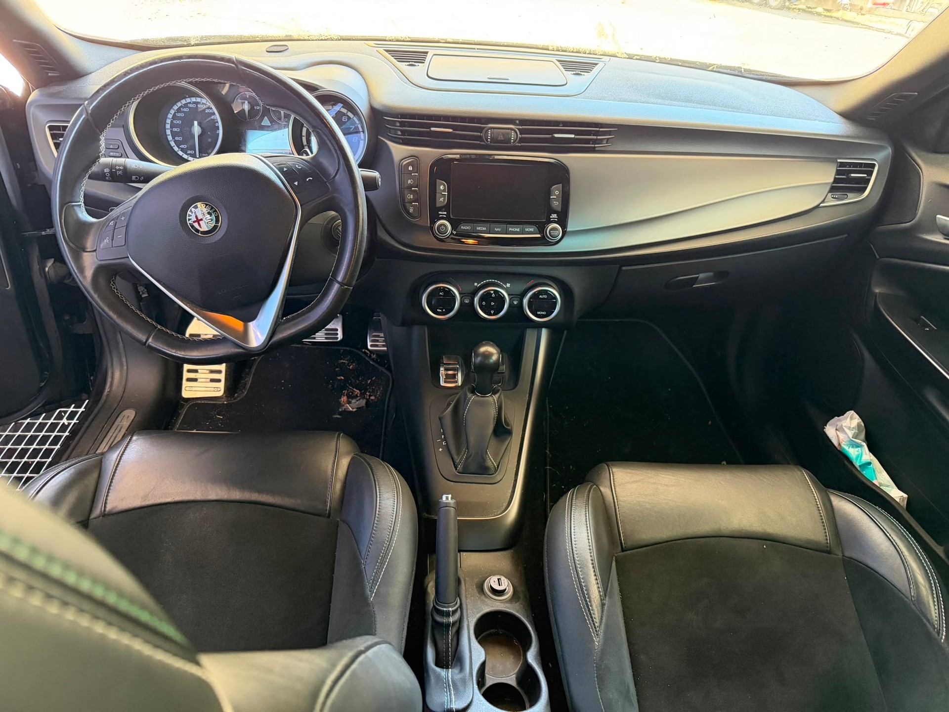 ALFA ROMEO Giulietta 1750 TBi Quadrifoglio Verde TCT-image-6