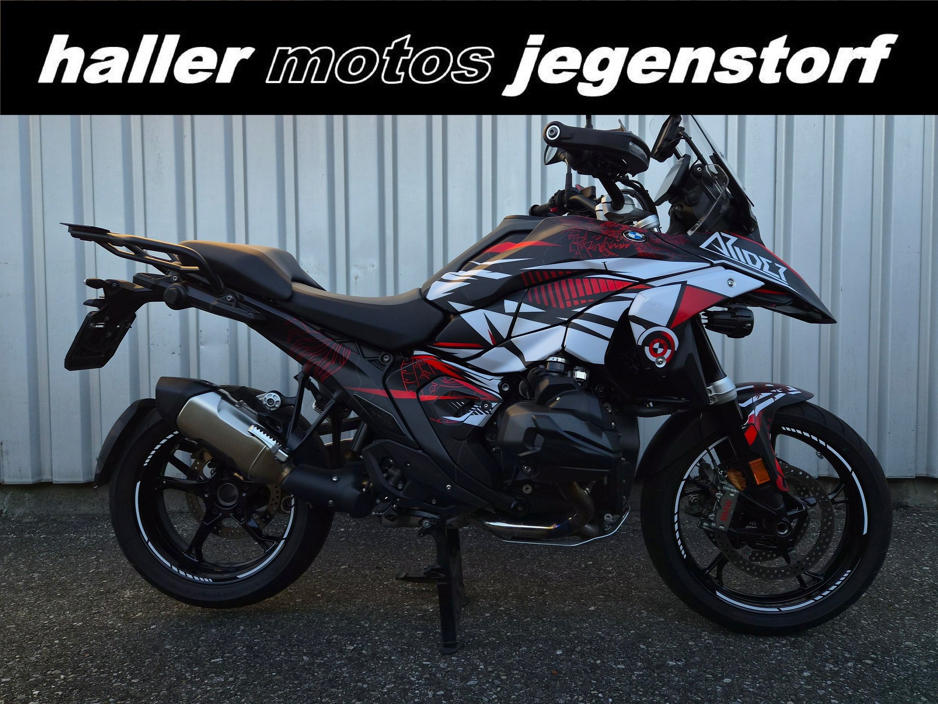 BMW R 1300 GS TRIPLE BLACK