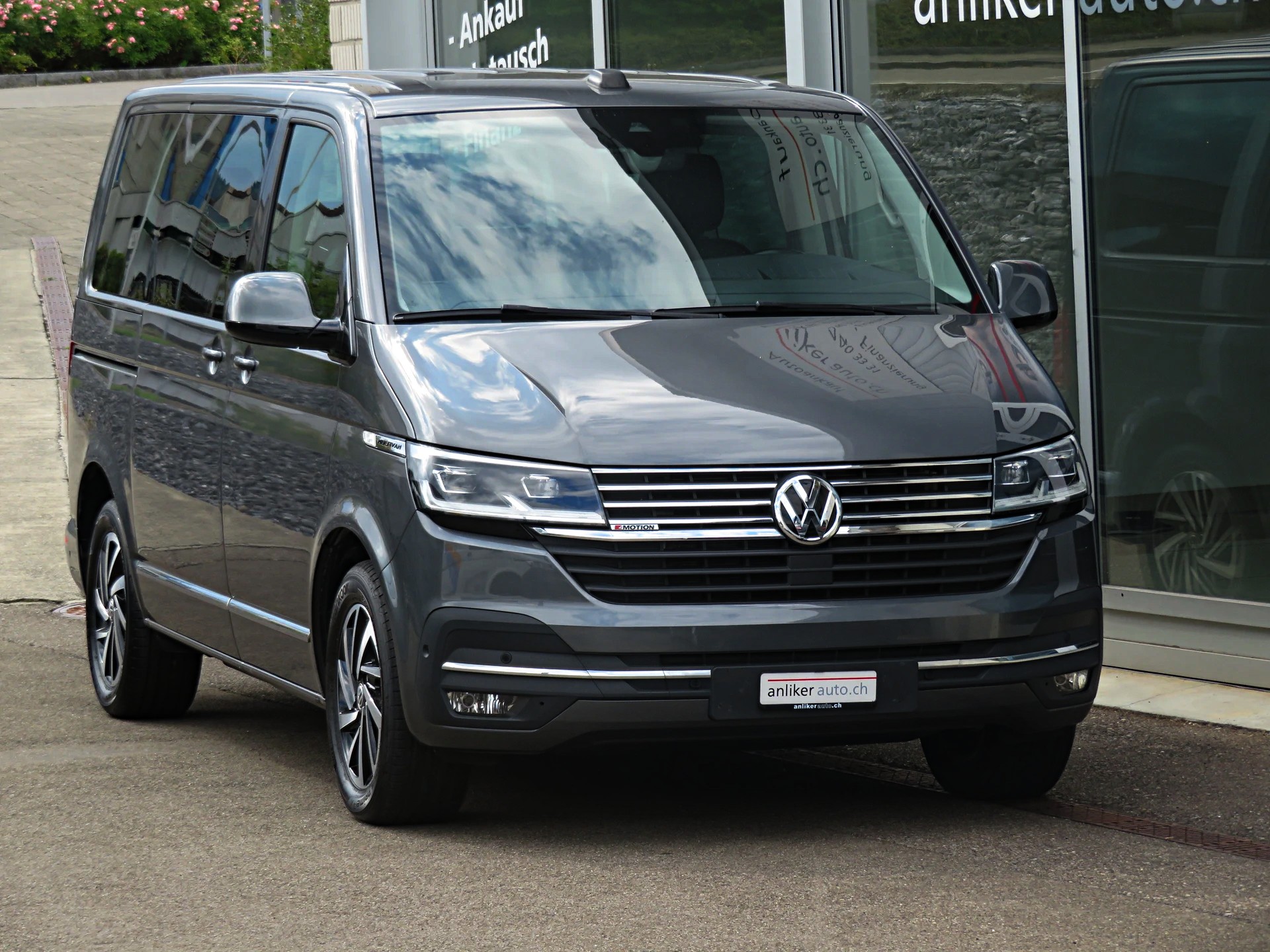 VW T6.1 Multivan 2.0 Bi-TDI Highline 4Motion DSG-image-1
