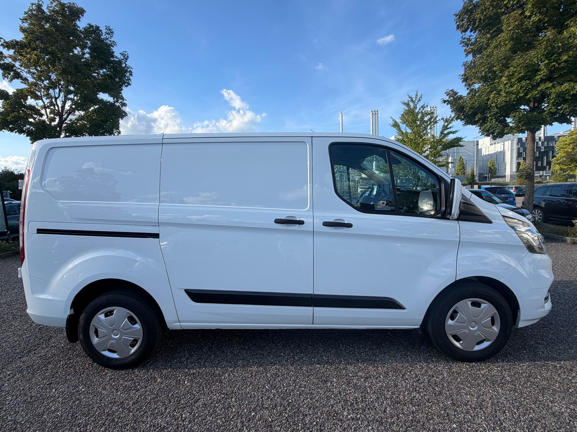 FORD Transit Custom 1.0 Eco Boost 320 L1H1 Trend PHEV-image-3