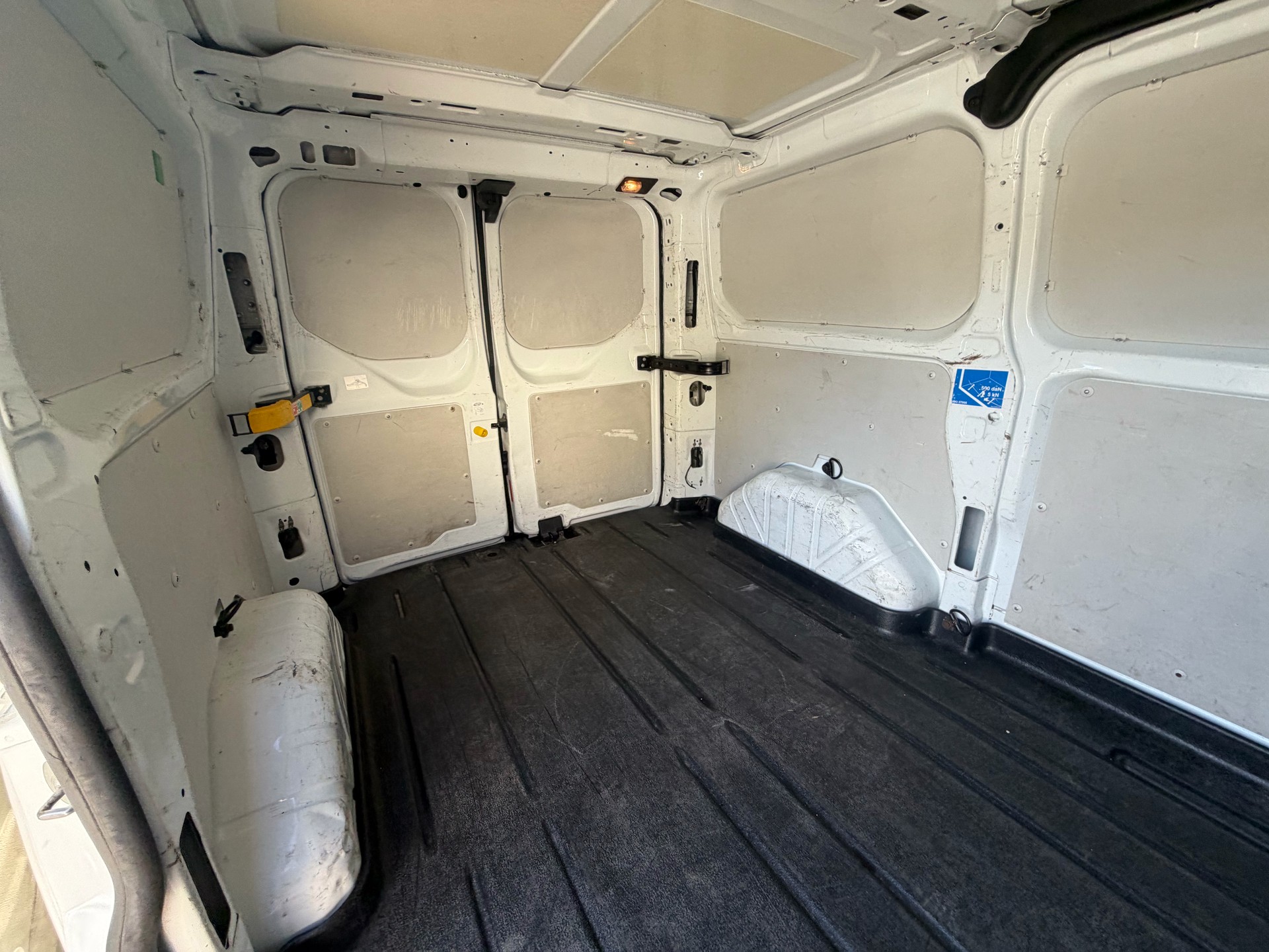 FORD Transit Custom 1.0 Eco Boost 320 L1H1 Trend PHEV-image-12