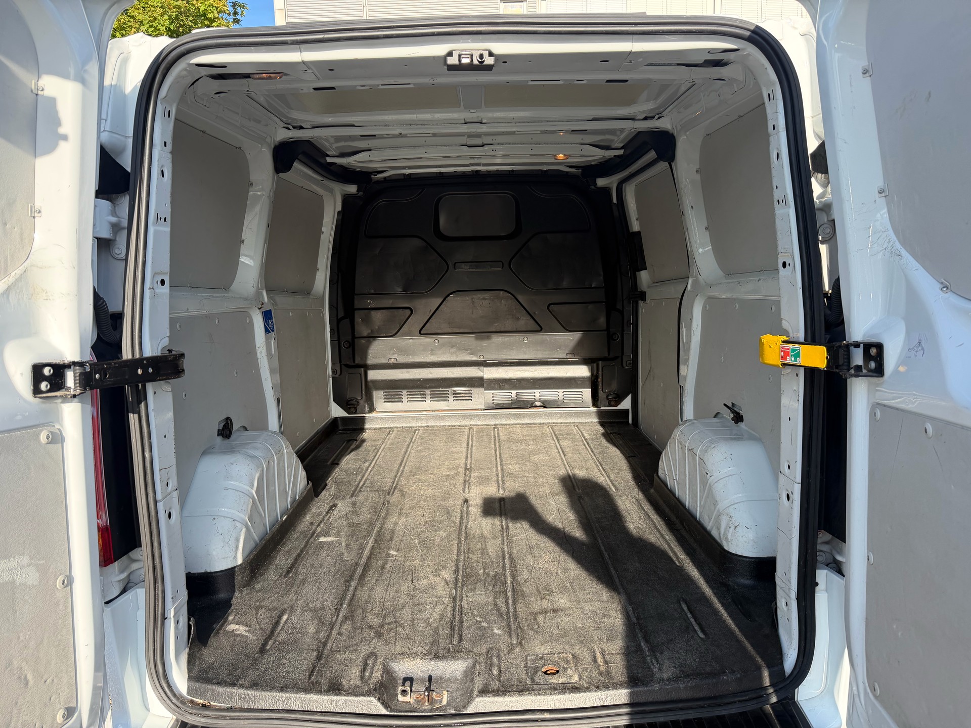 FORD Transit Custom 1.0 Eco Boost 320 L1H1 Trend PHEV-image-13