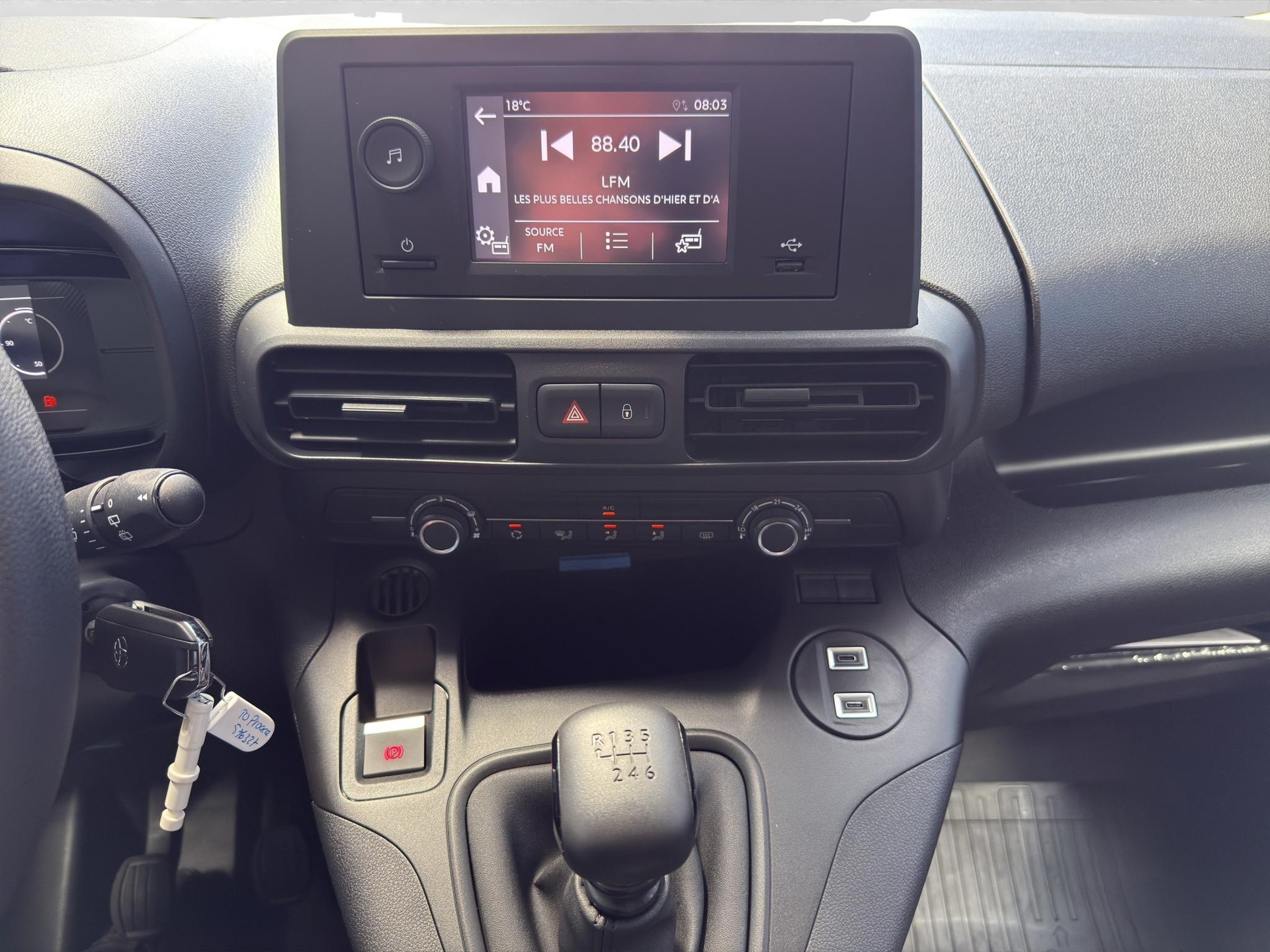 TOYOTA PROACE CITY Van L1 1.2 Active-image-4