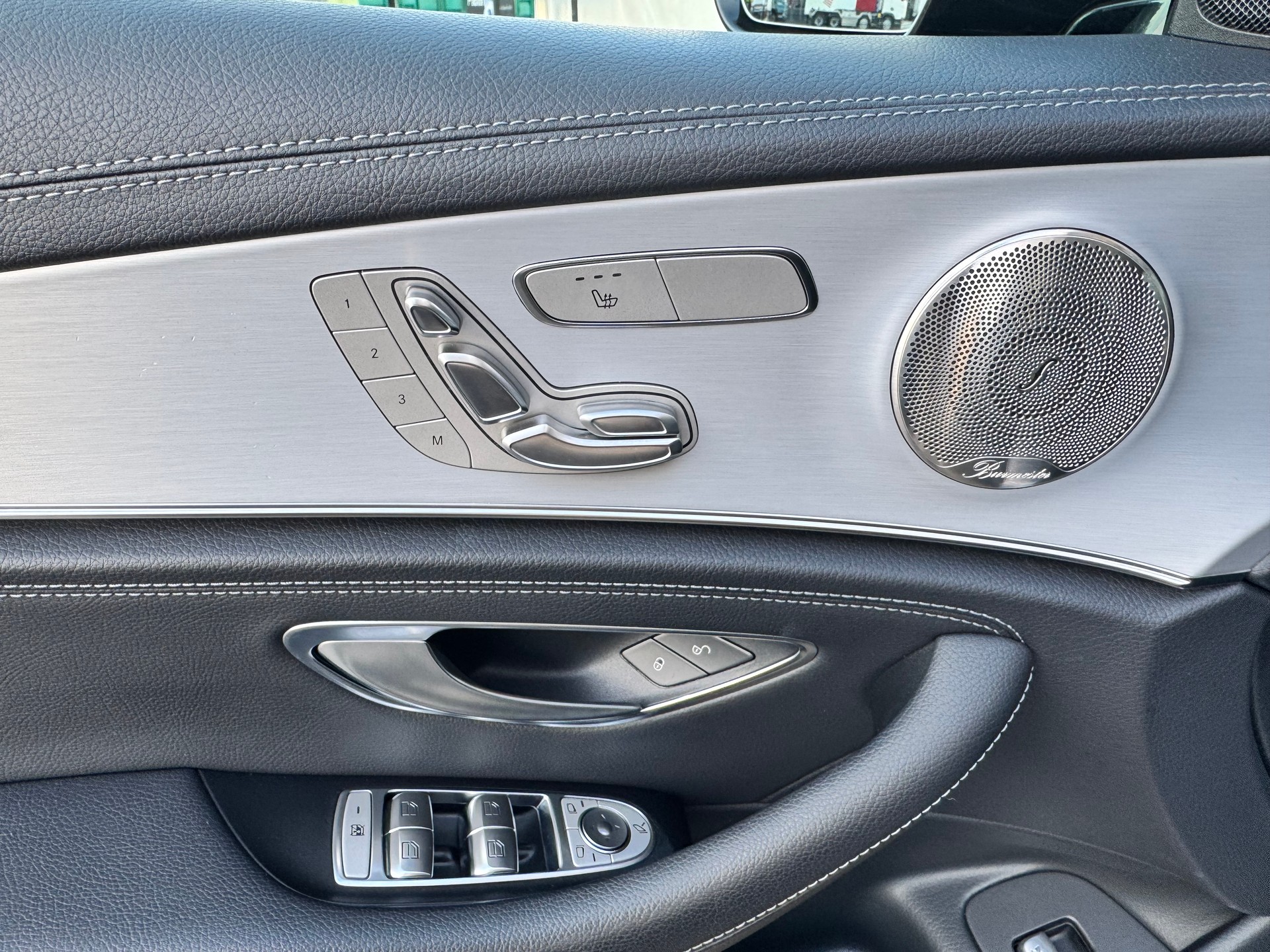 MERCEDES-BENZ E 220 d 4x4 AMG Line+Aut+LED Scheinwerfer+Navi+Panorama+ACC+Memory+Soundsystem+Head-Up Display+360°Kamera+Gratis-Service+-image-14