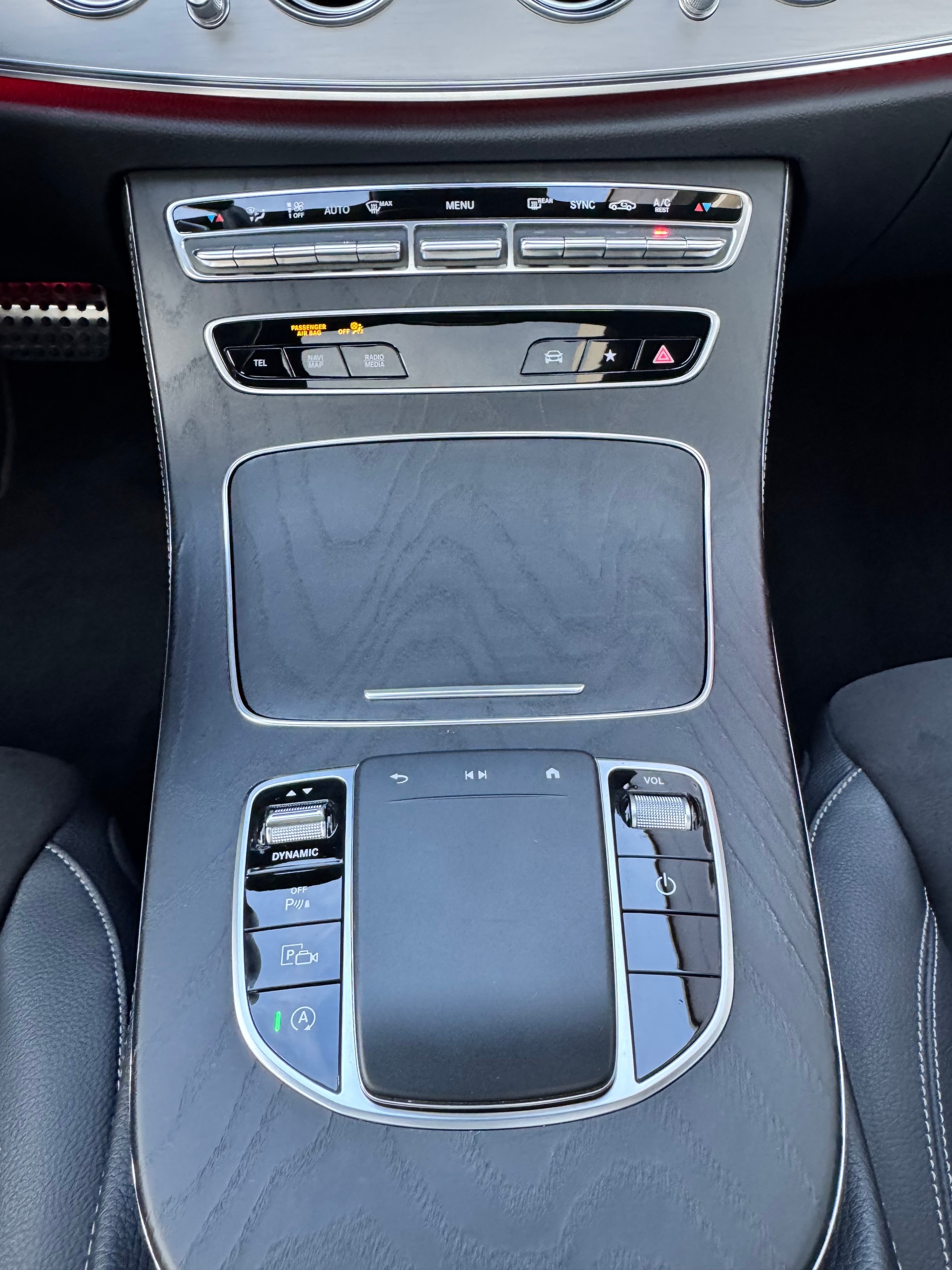 MERCEDES-BENZ E 220 d 4x4 AMG Line+Aut+LED Scheinwerfer+Navi+Panorama+ACC+Memory+Soundsystem+Head-Up Display+360°Kamera+Gratis-Service+-image-20