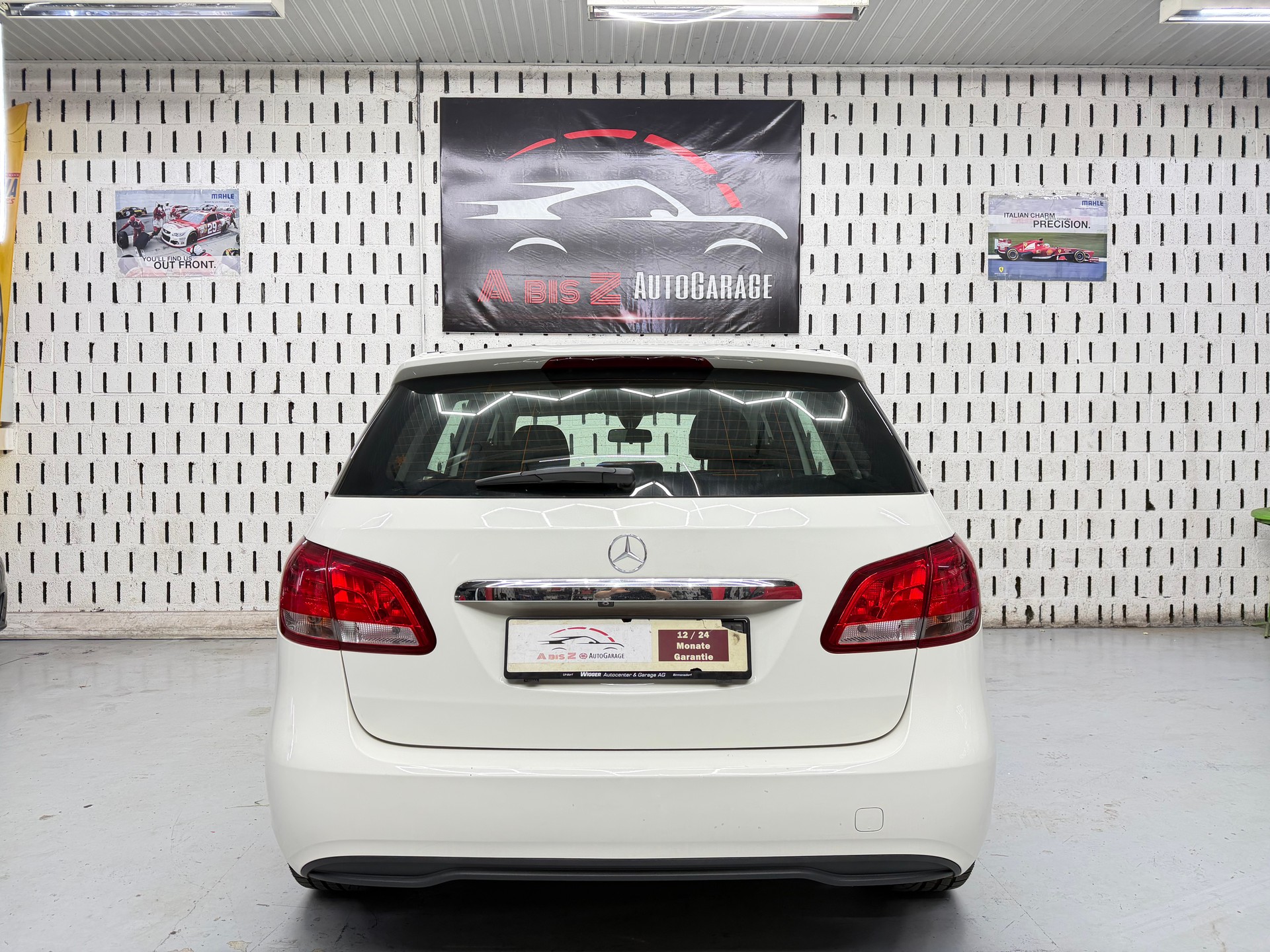MERCEDES-BENZ B 180 Style-image-5