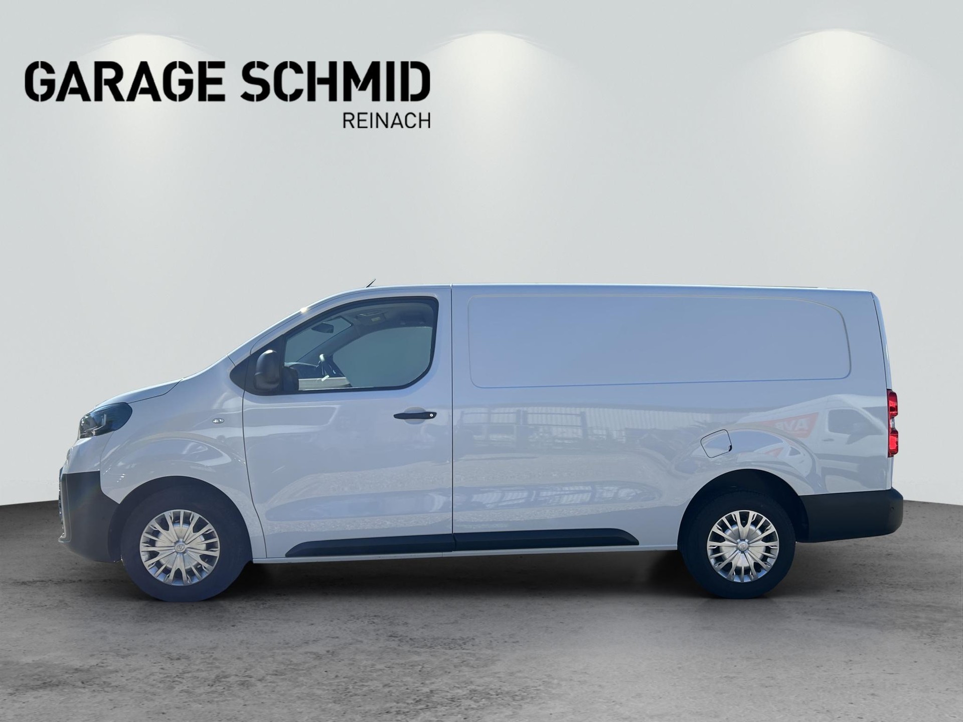 TOYOTA PROACE Van L2 2.0 D Advanced-image-3
