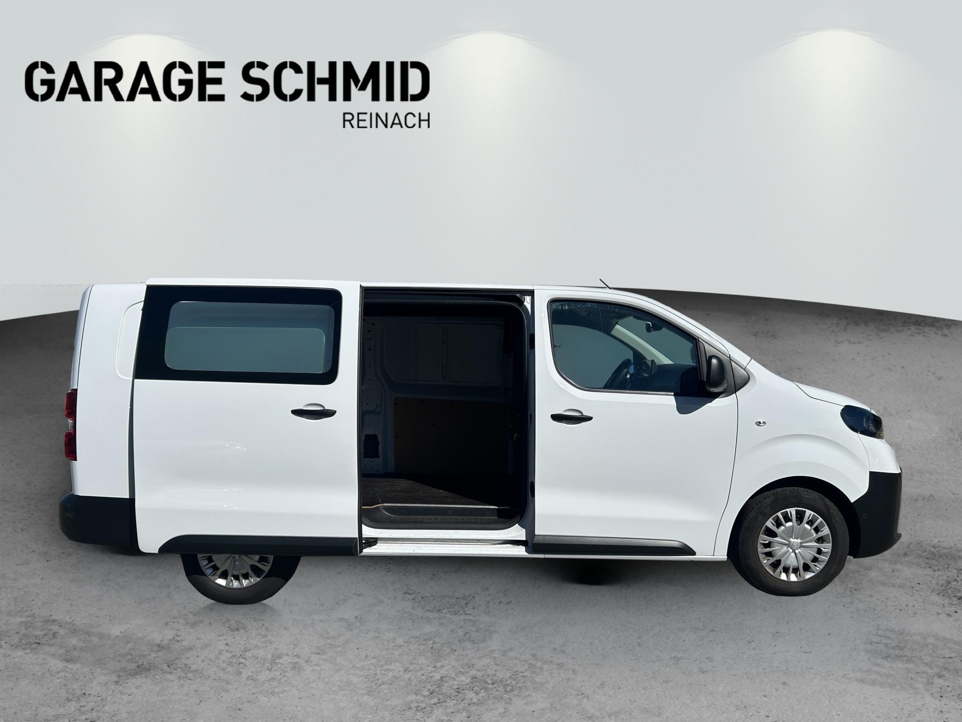 TOYOTA PROACE Van L2 2.0 D Advanced-image-7