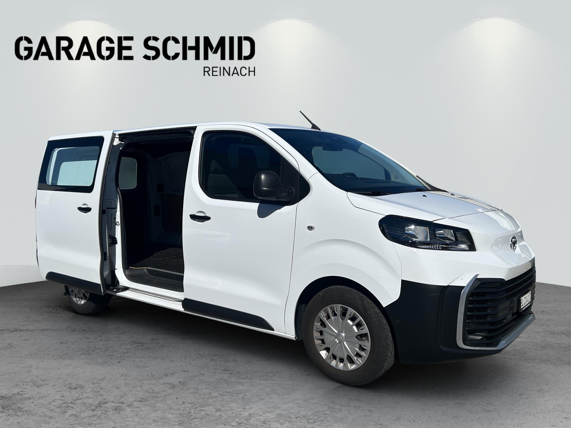 TOYOTA PROACE Van L2 2.0 D Advanced-image-8