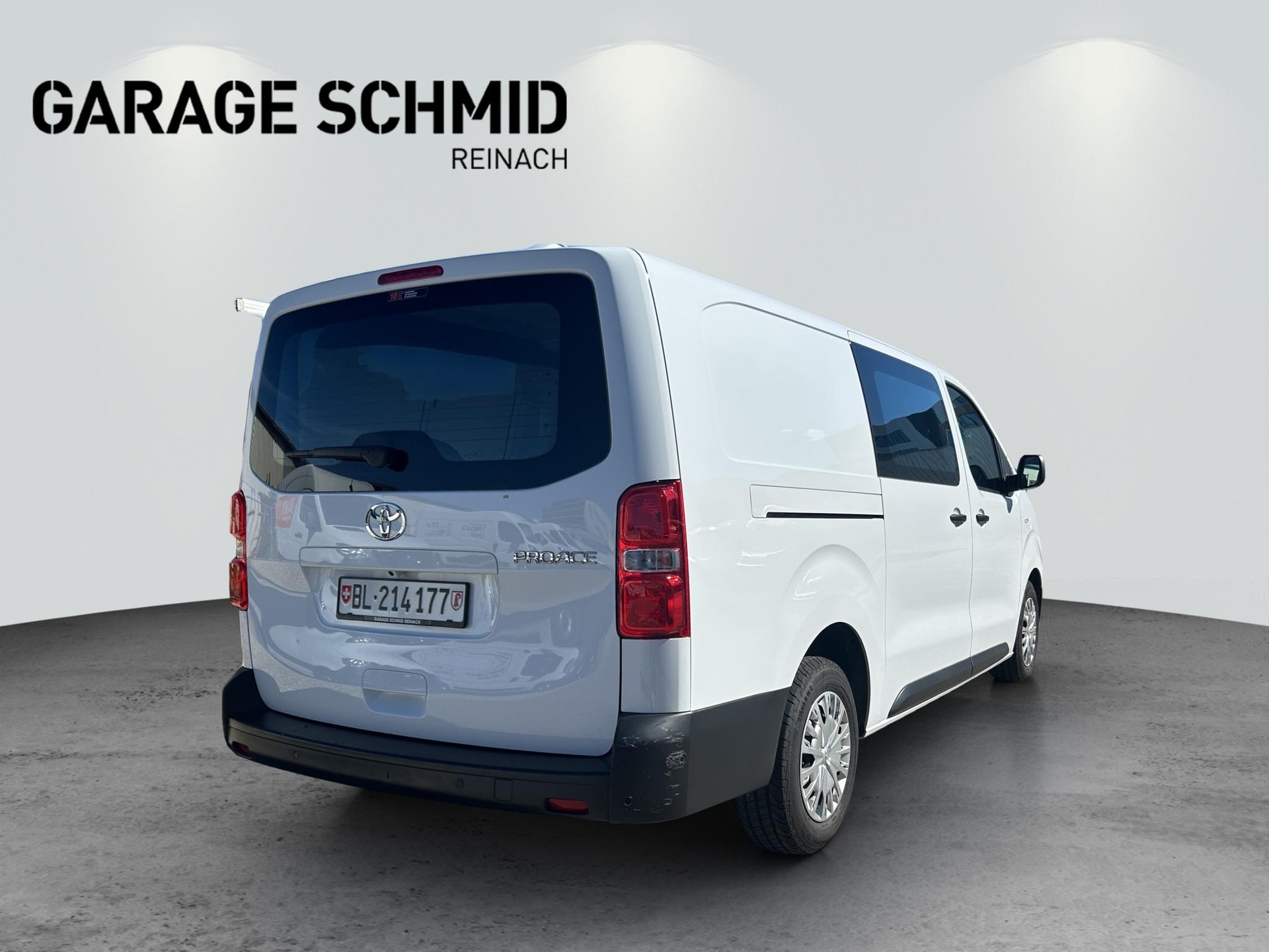 TOYOTA PROACE Van L2 2.0 D Advanced-image-6