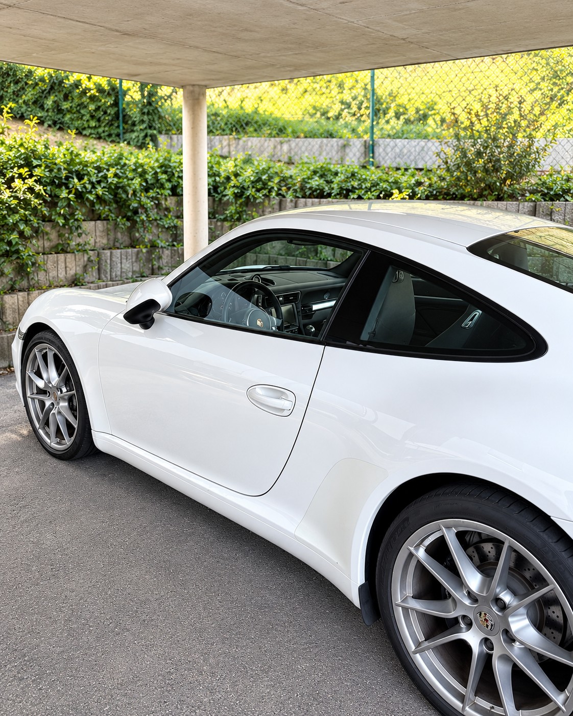 PORSCHE 3.4 Carrera-image-1