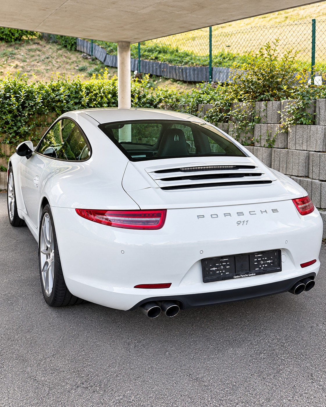 PORSCHE 3.4 Carrera-image-0