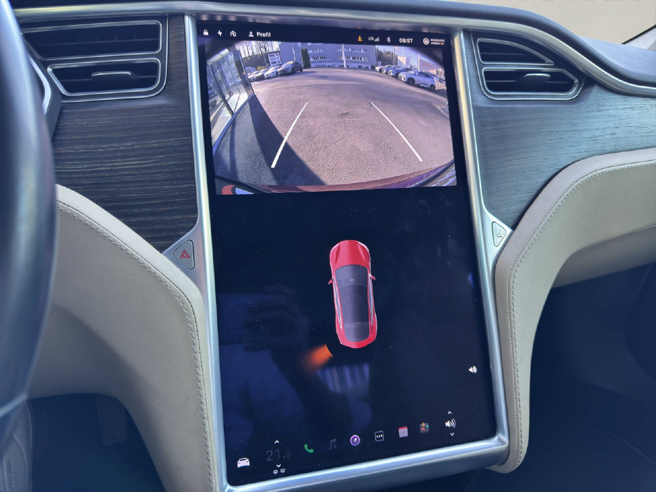TESLA Model S 90 D-image-7