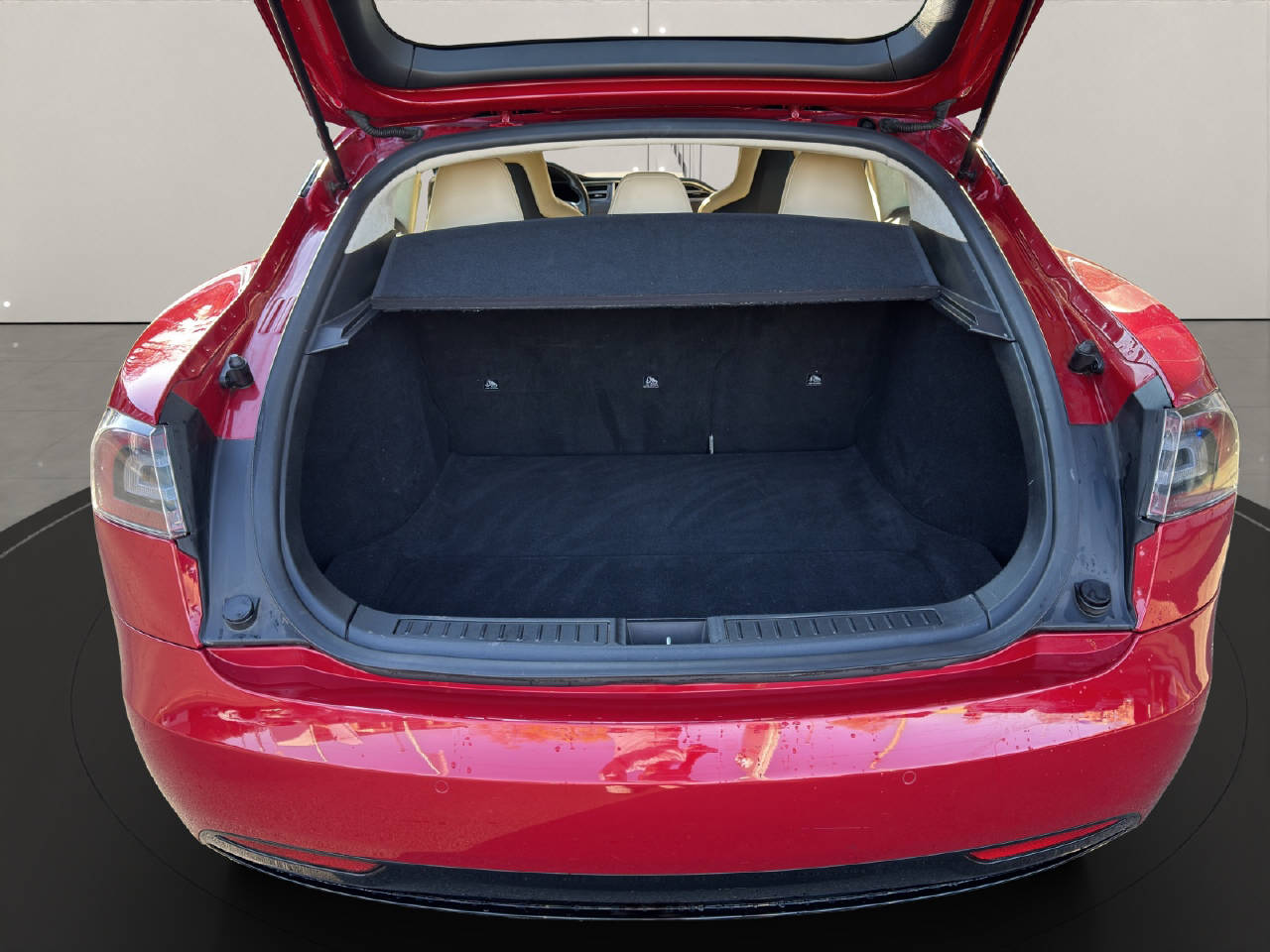 TESLA Model S 90 D-image-14