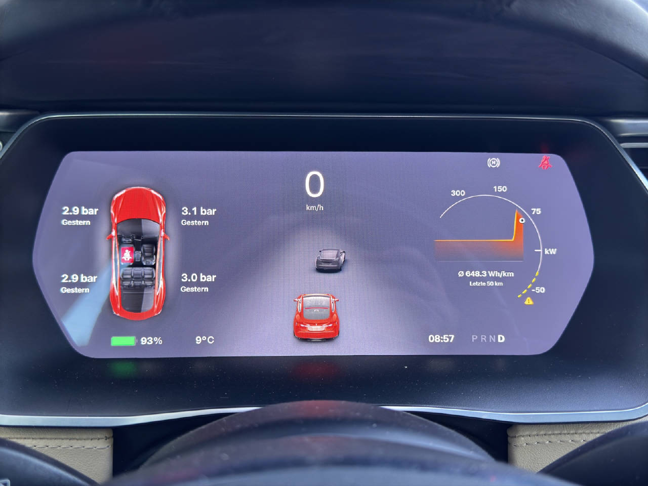 TESLA Model S 90 D-image-11