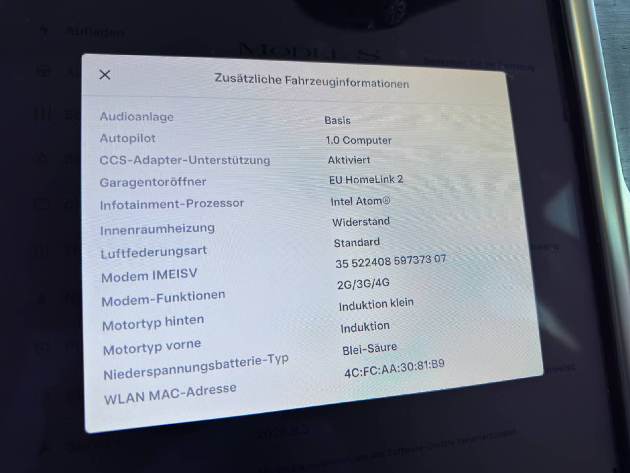TESLA Model S 90 D-image-16