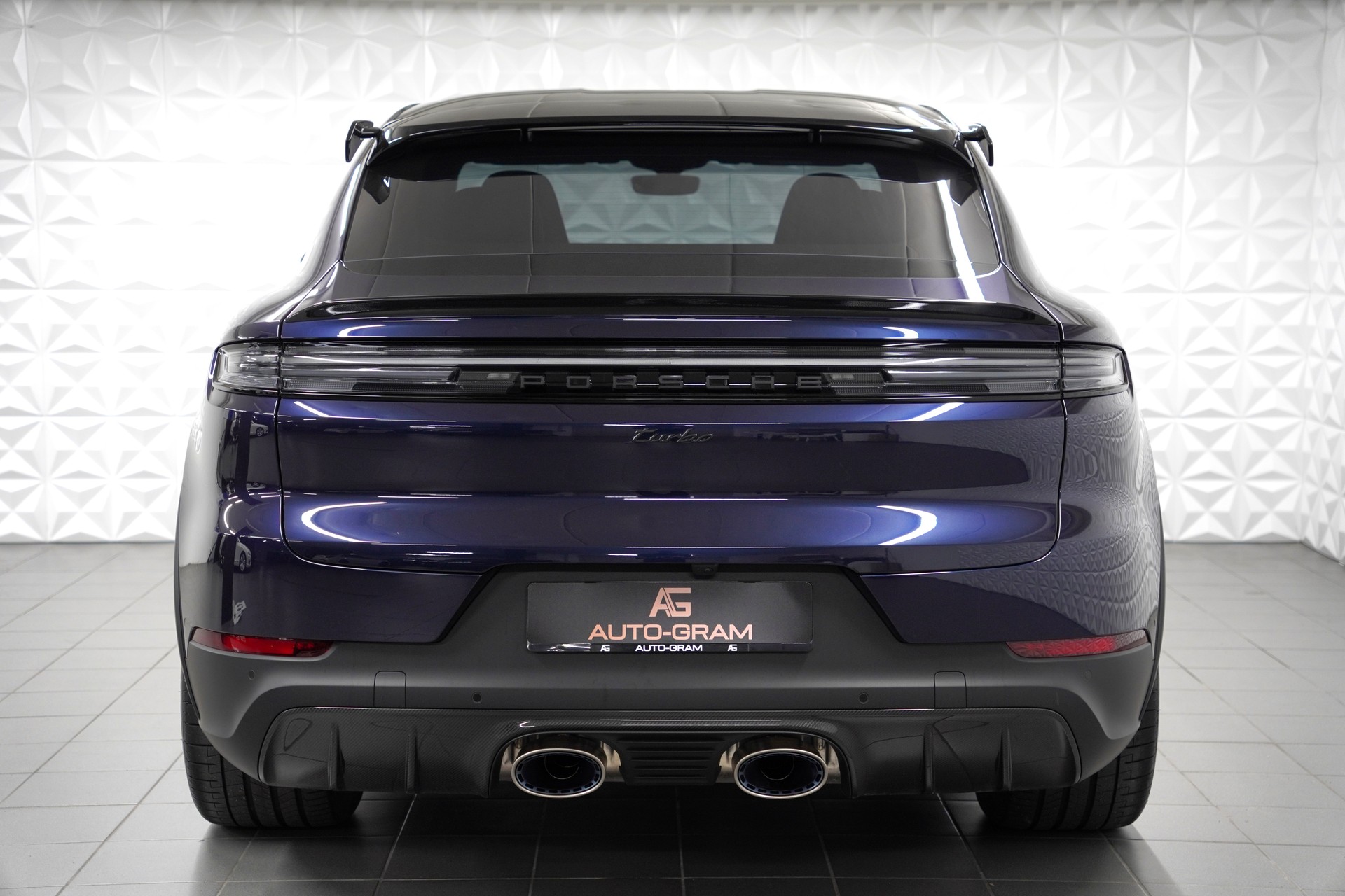PORSCHE Cayenne Coupé Turbo E-Hybrid GT Tiptronic-image-7